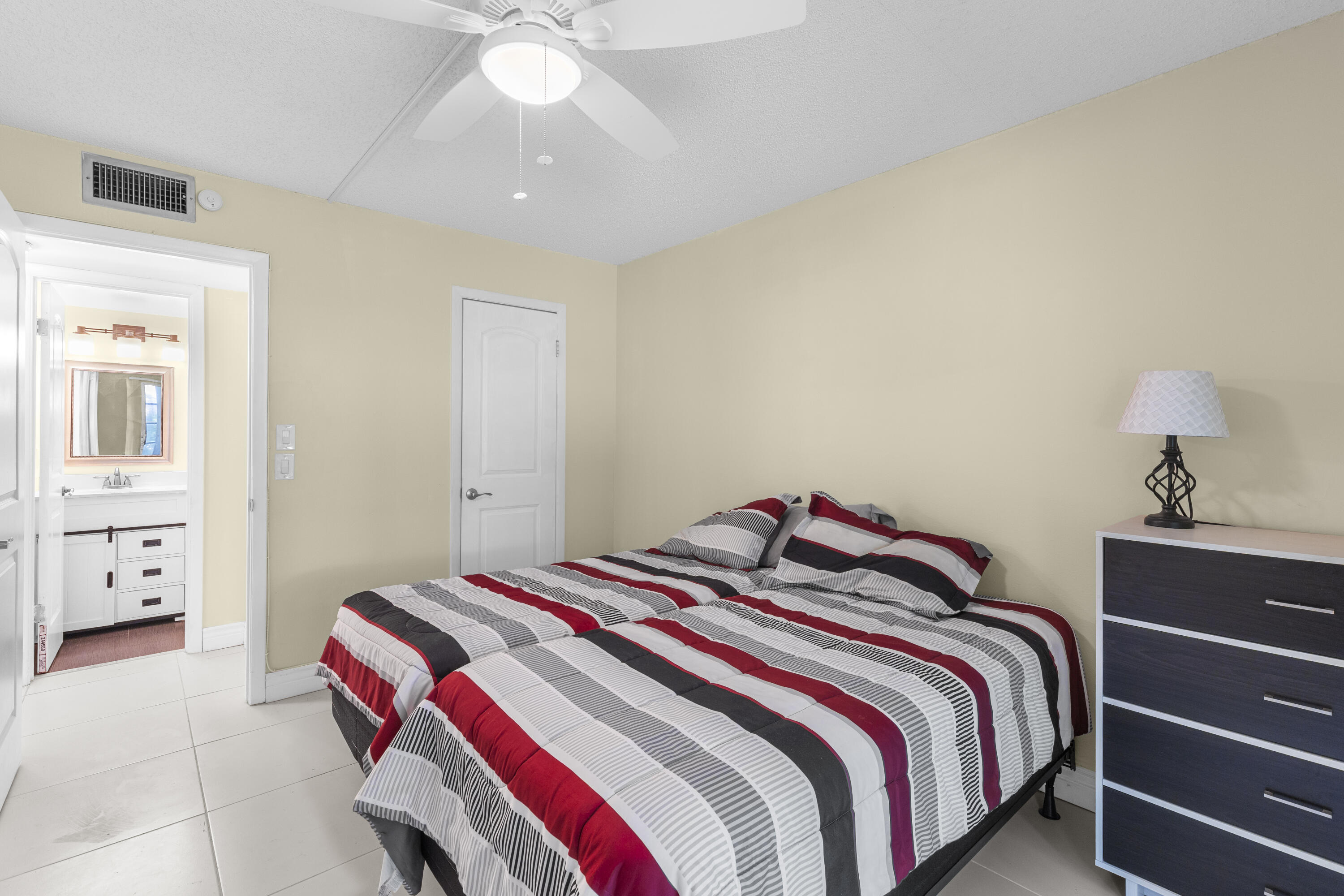 209 Ventnor M 209 Property Photo 19