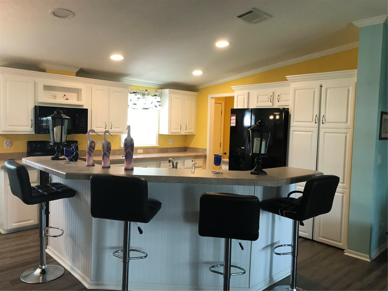 1081 6th Street Property Photo 8