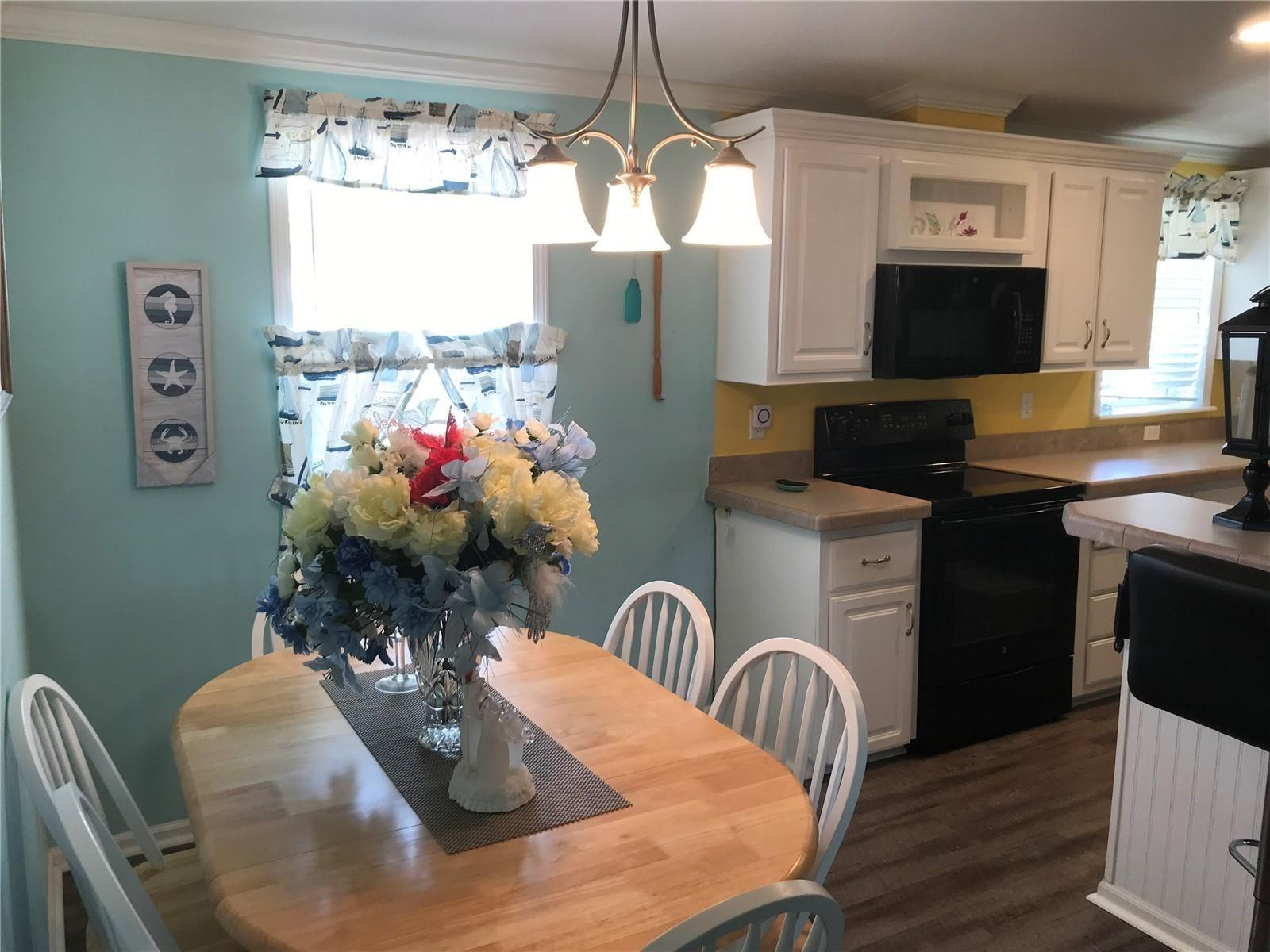 1081 6th Street Property Photo 10