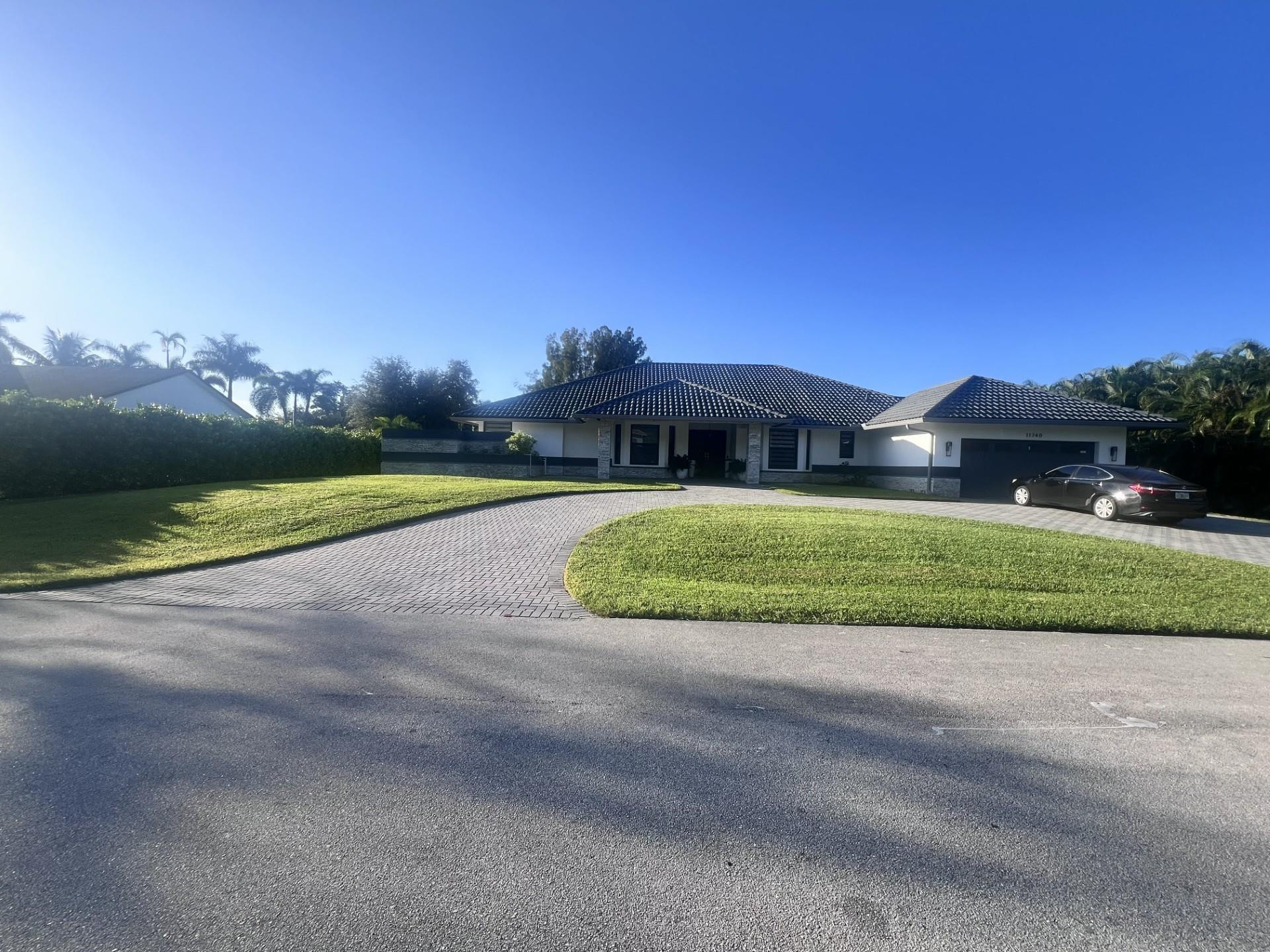 11740 Hermitage Drive Property Photo 1