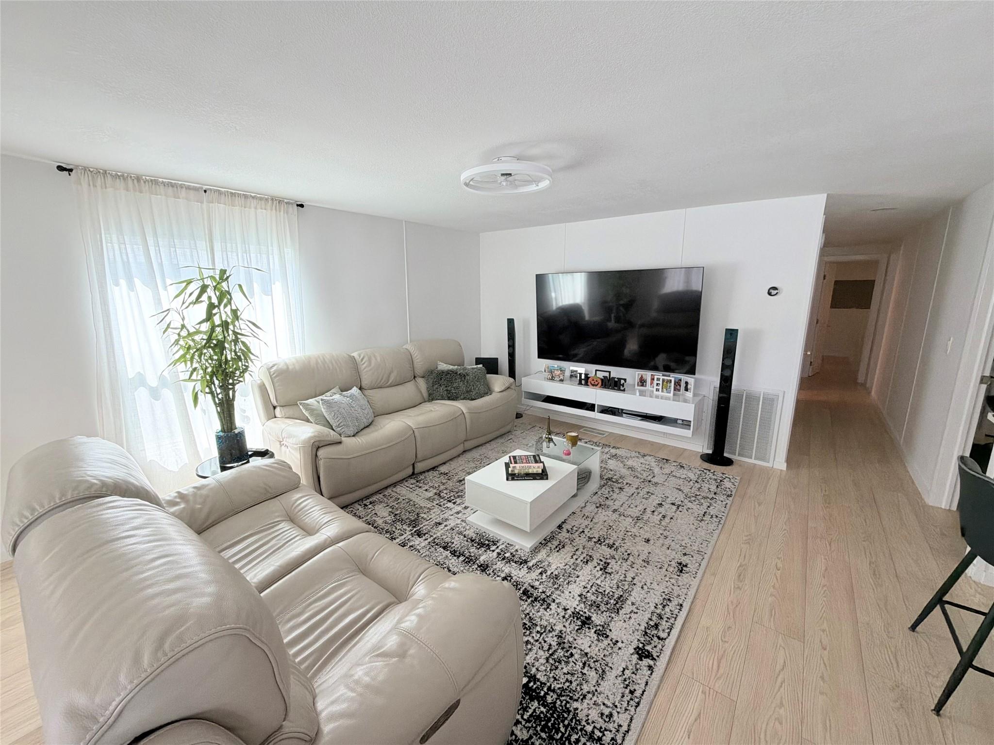 5221 Sw 25th Ave Property Photo 6