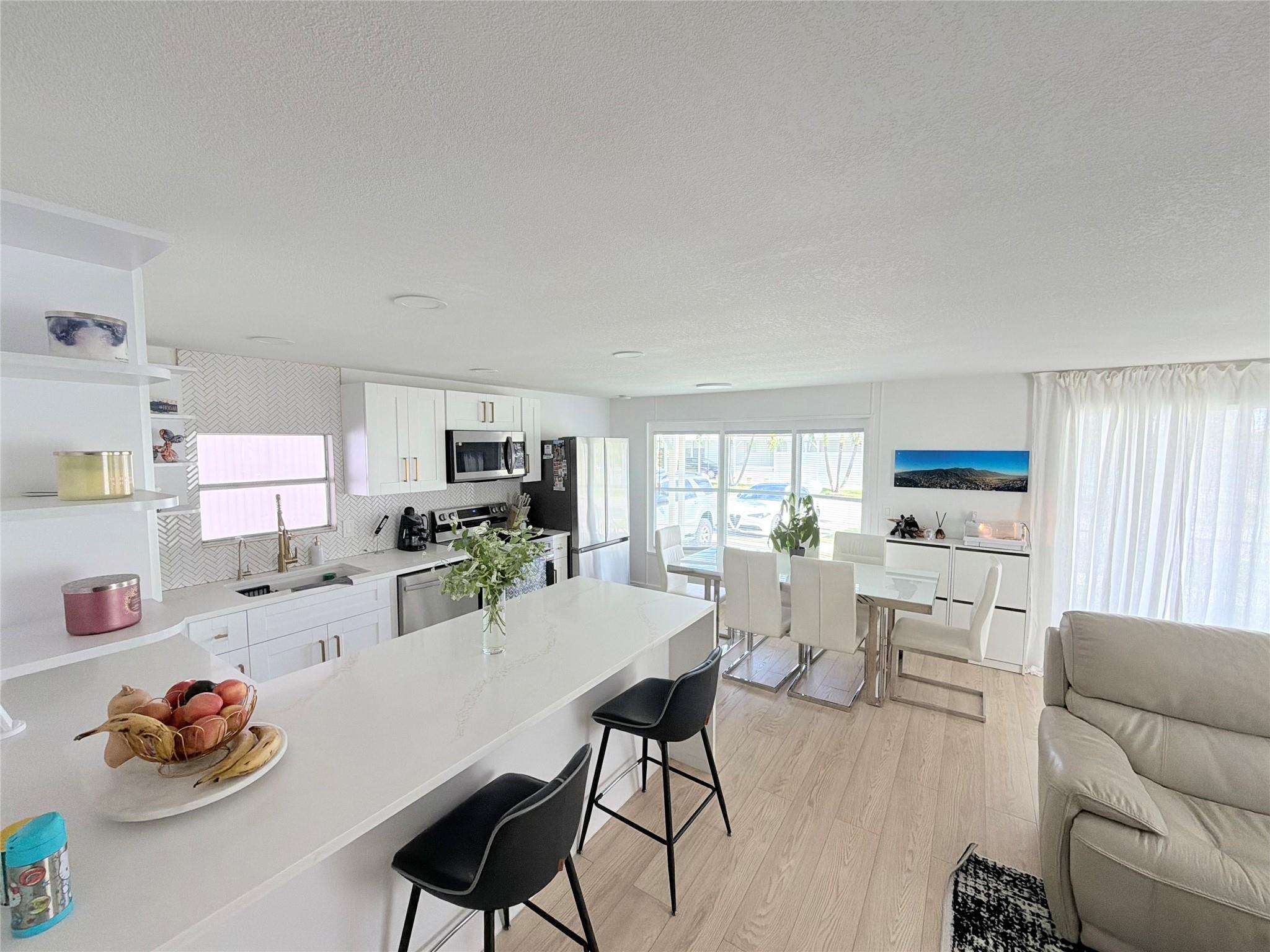 5221 Sw 25th Ave Property Photo 9