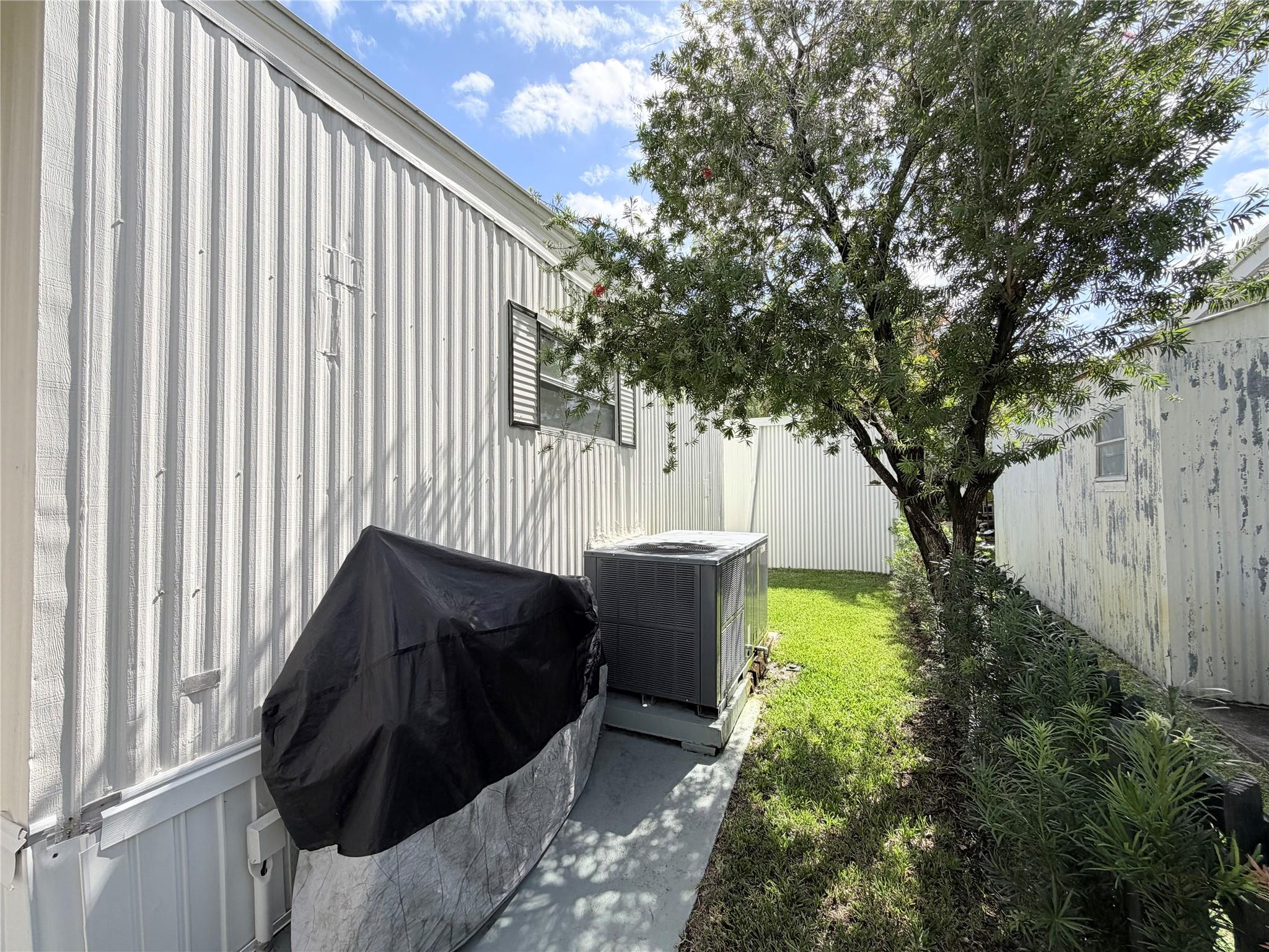 5221 Sw 25th Ave Property Photo 19