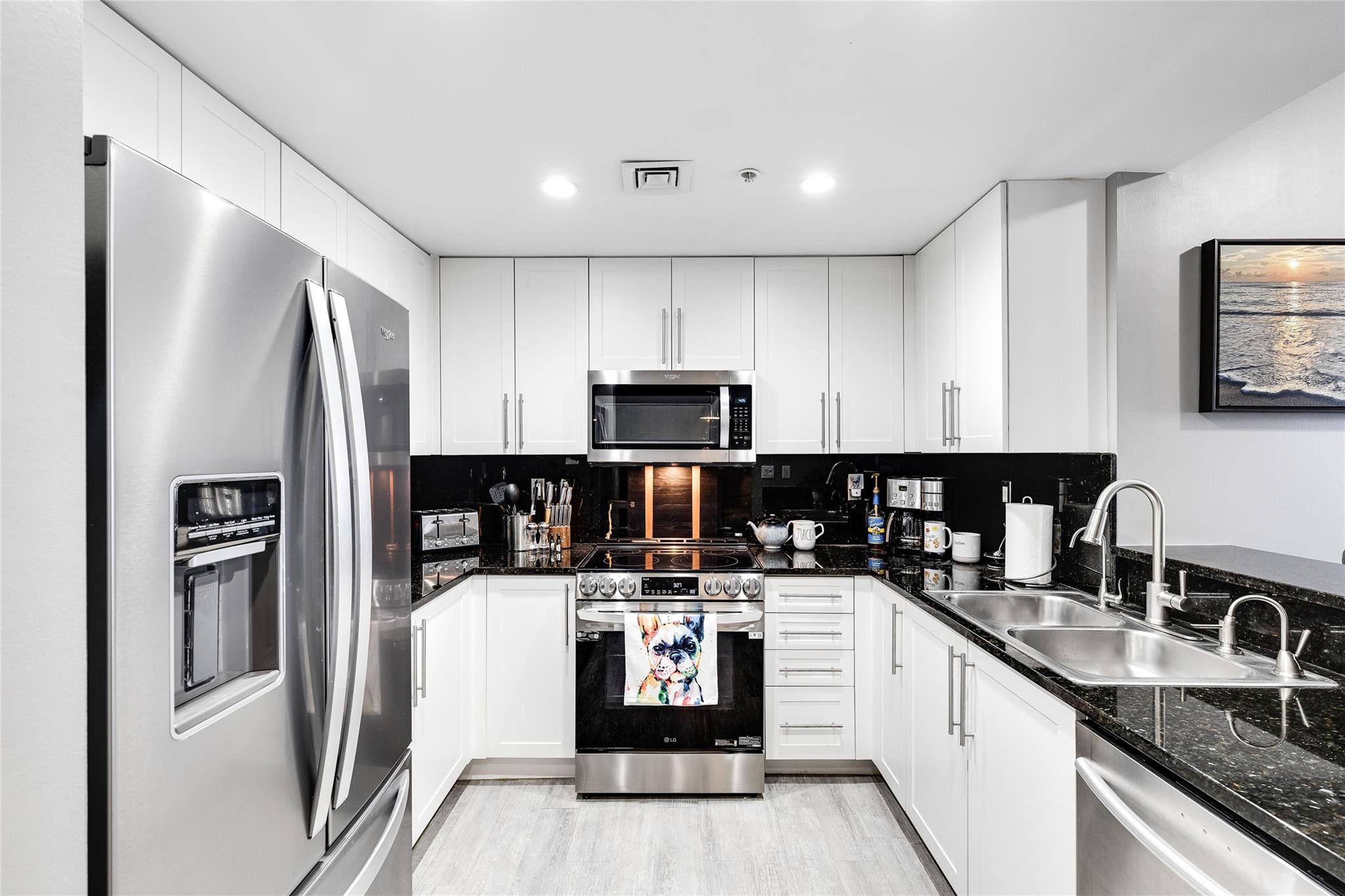 511 Se 5th Ave 2121 Property Photo 1