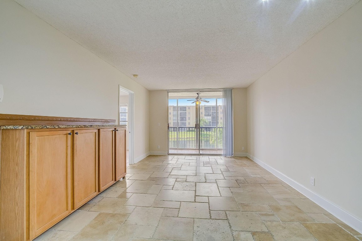 7940 Nw 50th Street 203 Property Photo 1