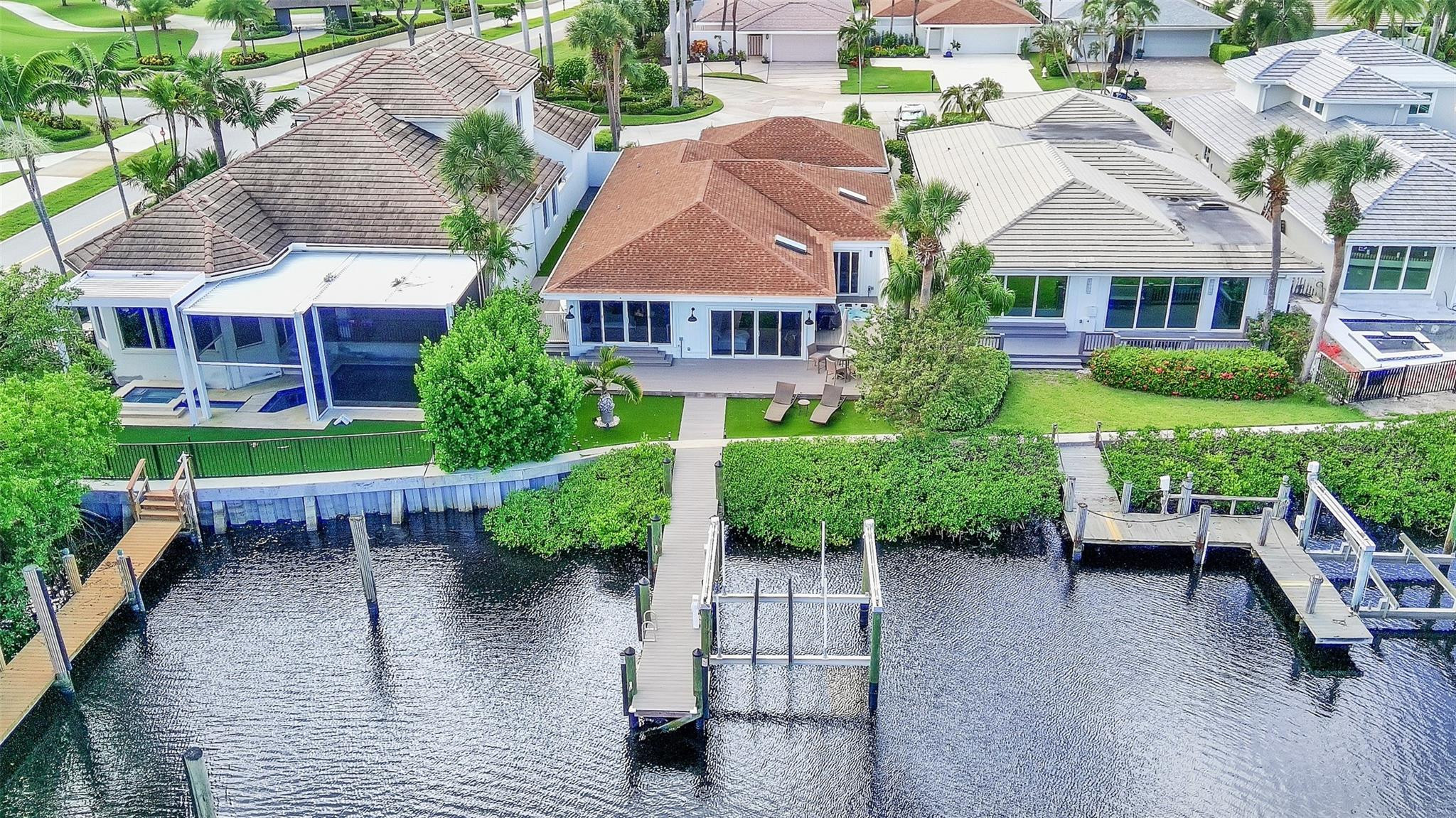 17026 Bay Street Property Photo 11