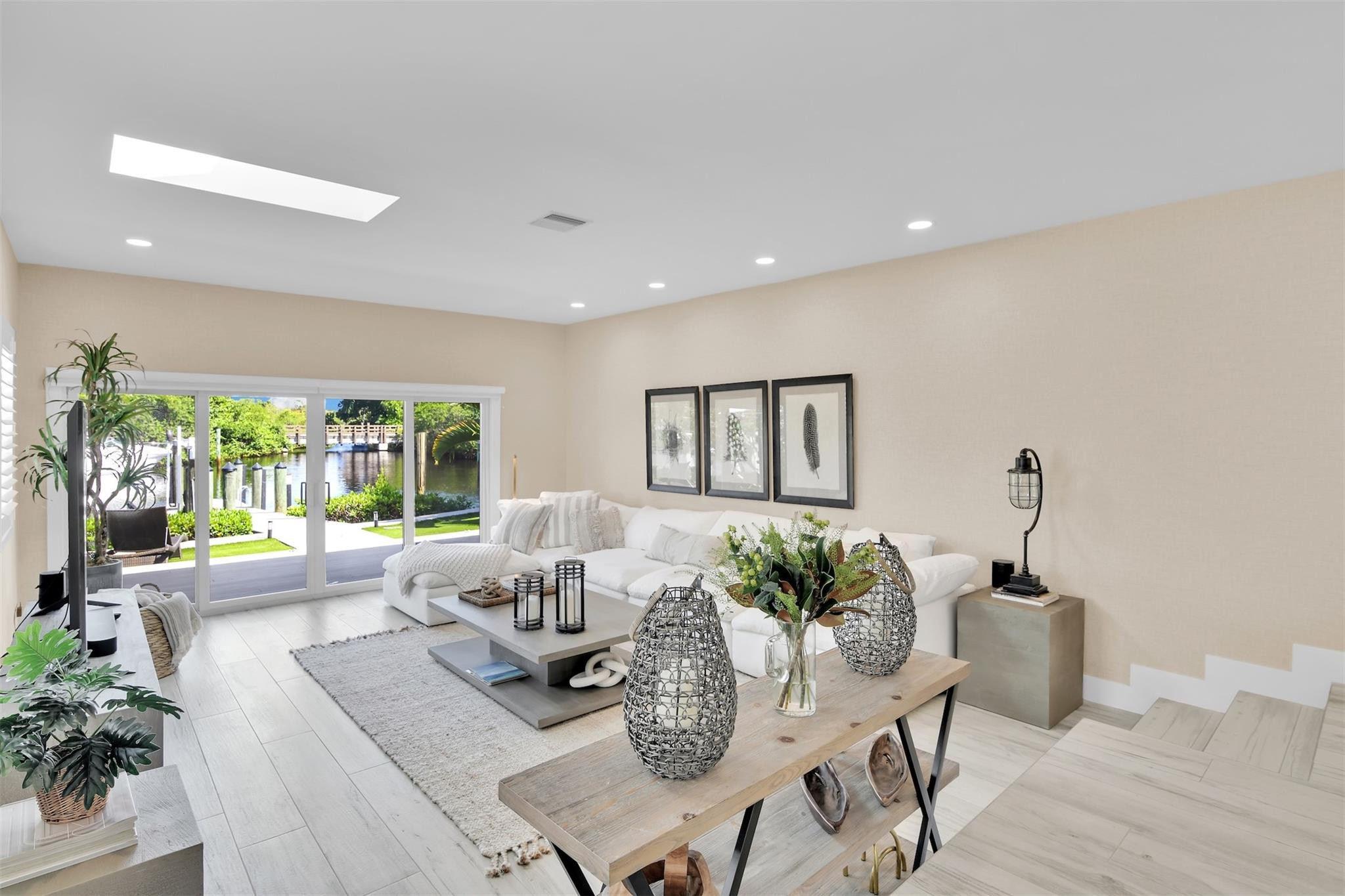 17026 Bay Street Property Photo 25