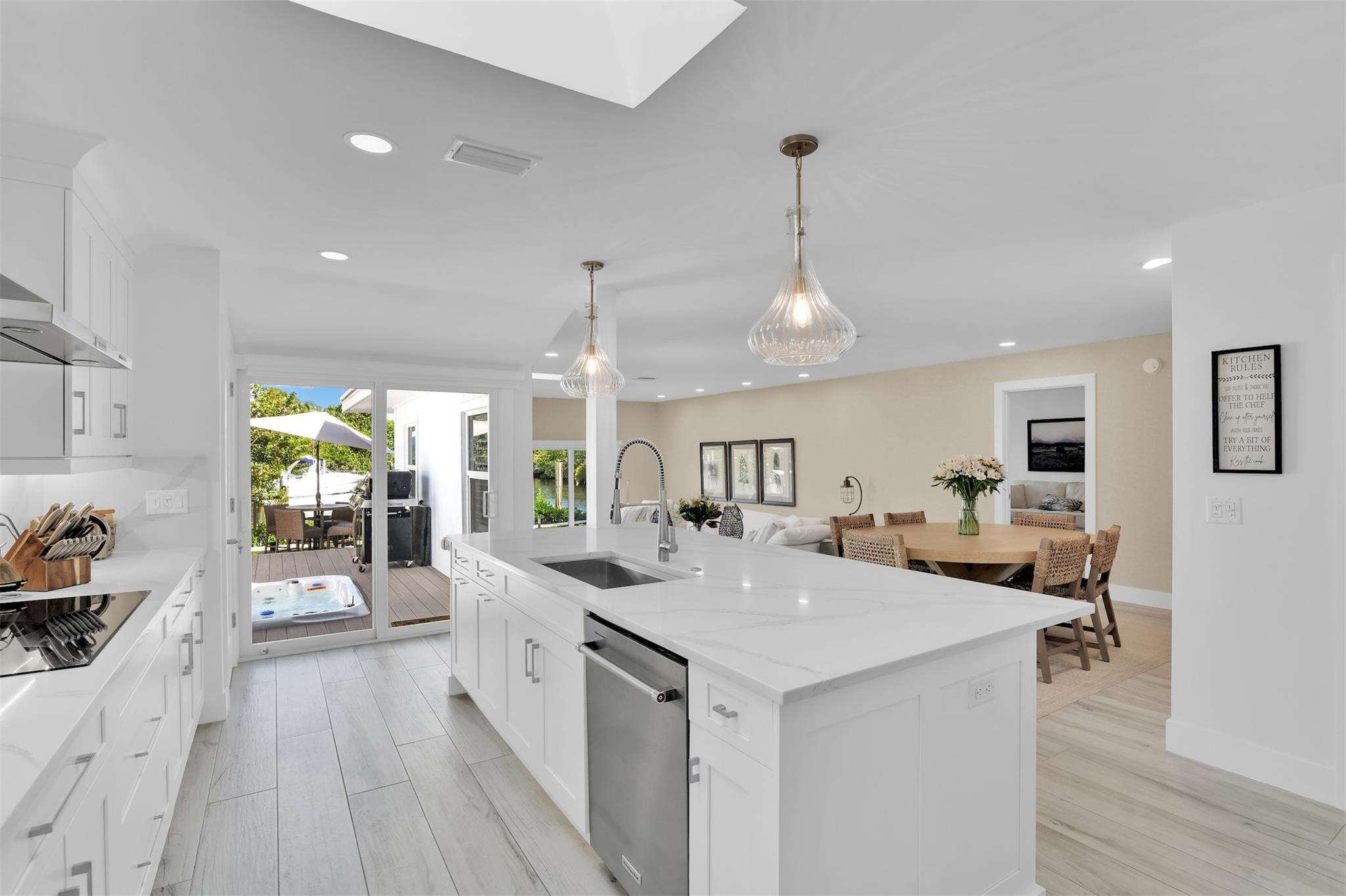 17026 Bay Street Property Photo 29