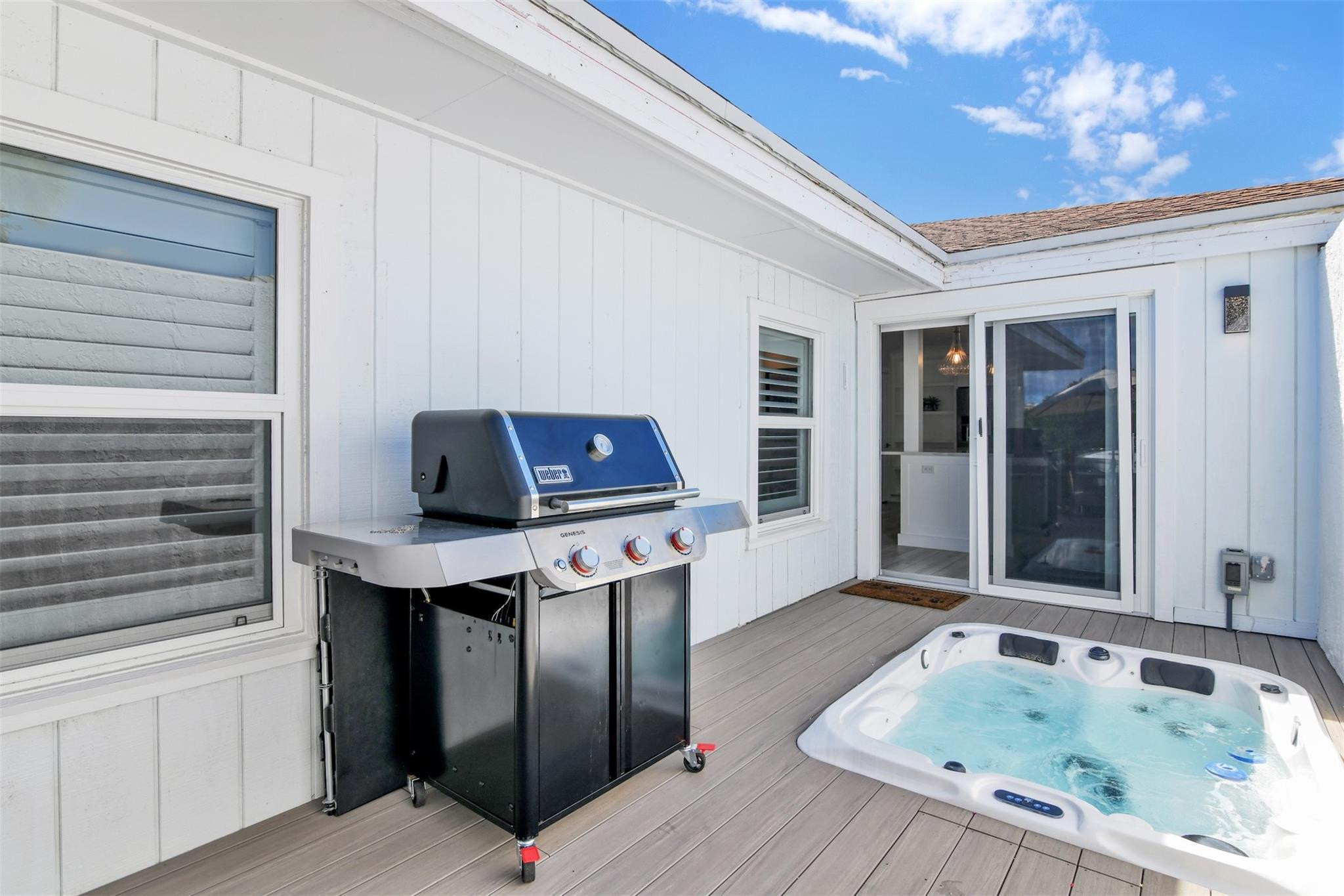 17026 Bay Street Property Photo 32