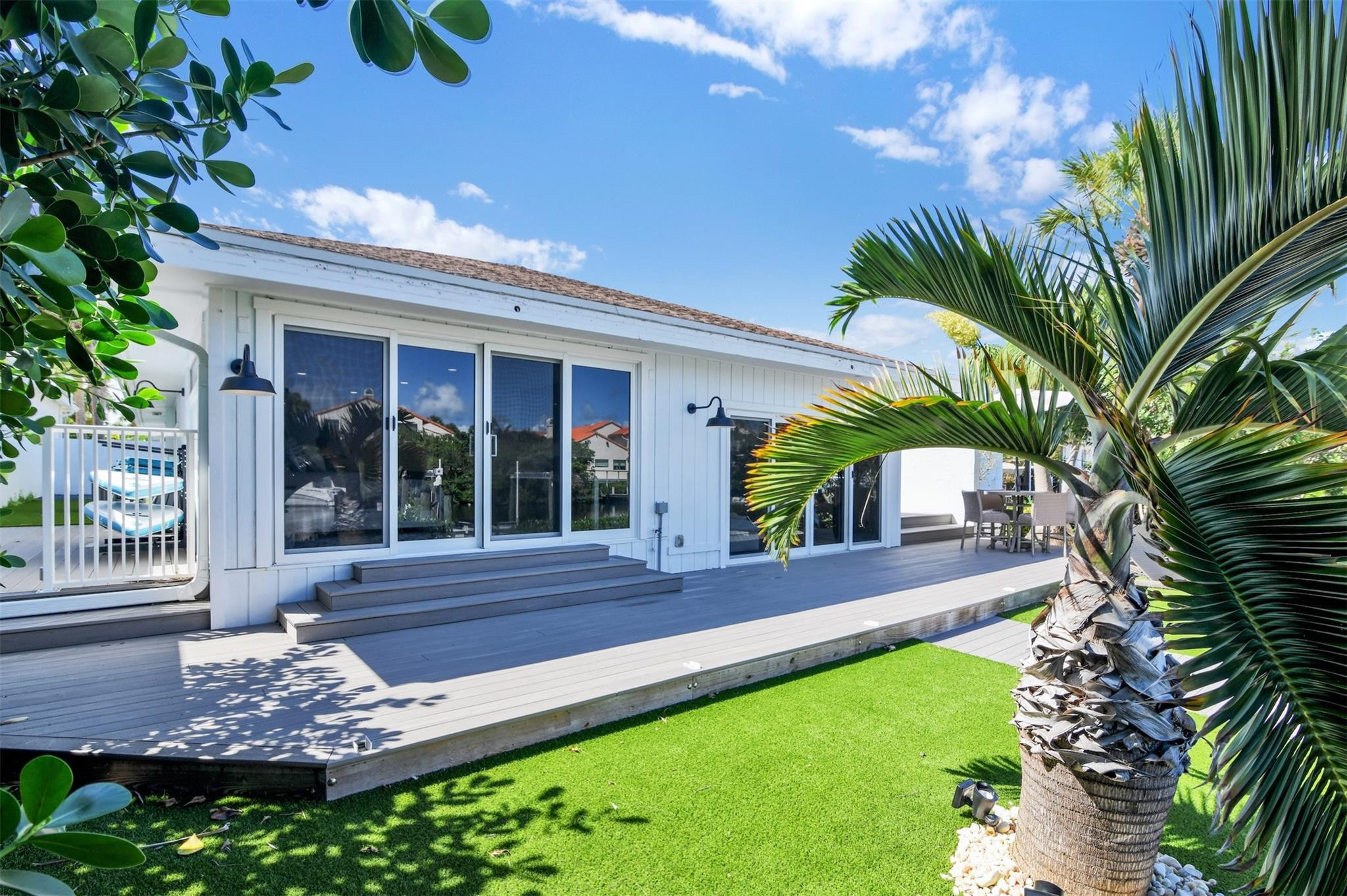 17026 Bay Street Property Photo 44