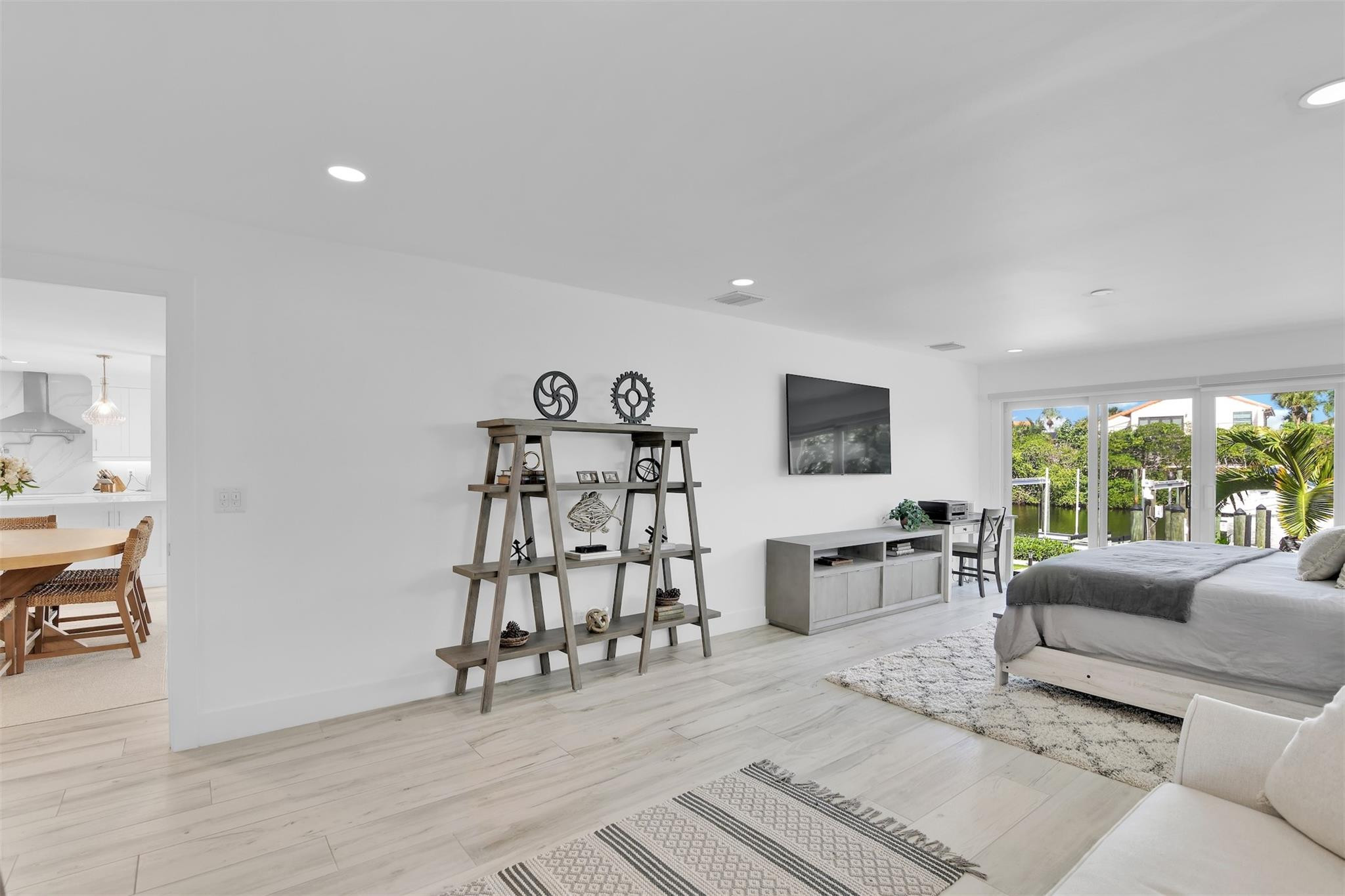 17026 Bay Street Property Photo 56