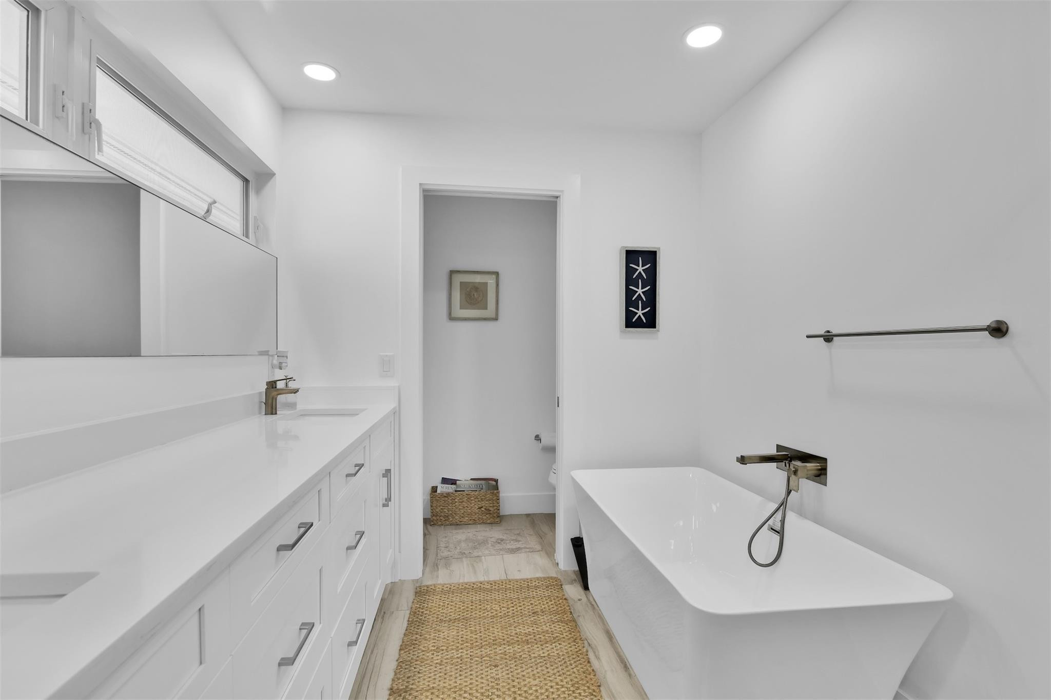 17026 Bay Street Property Photo 65