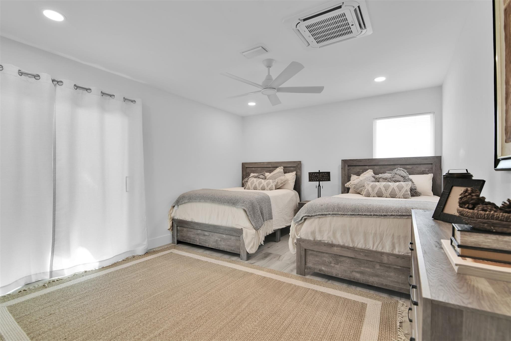 17026 Bay Street Property Photo 71