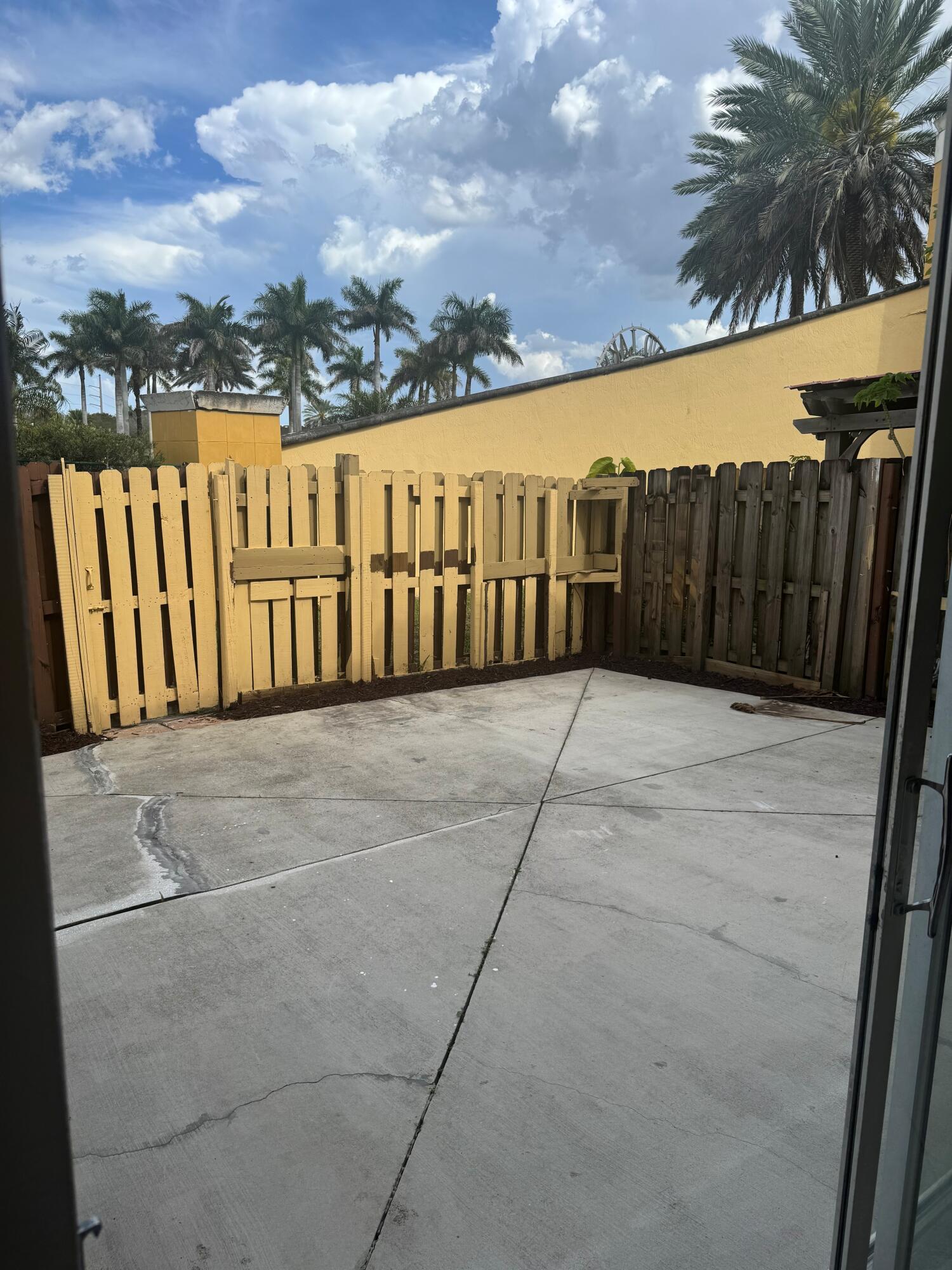F10533217 Property Photo 26