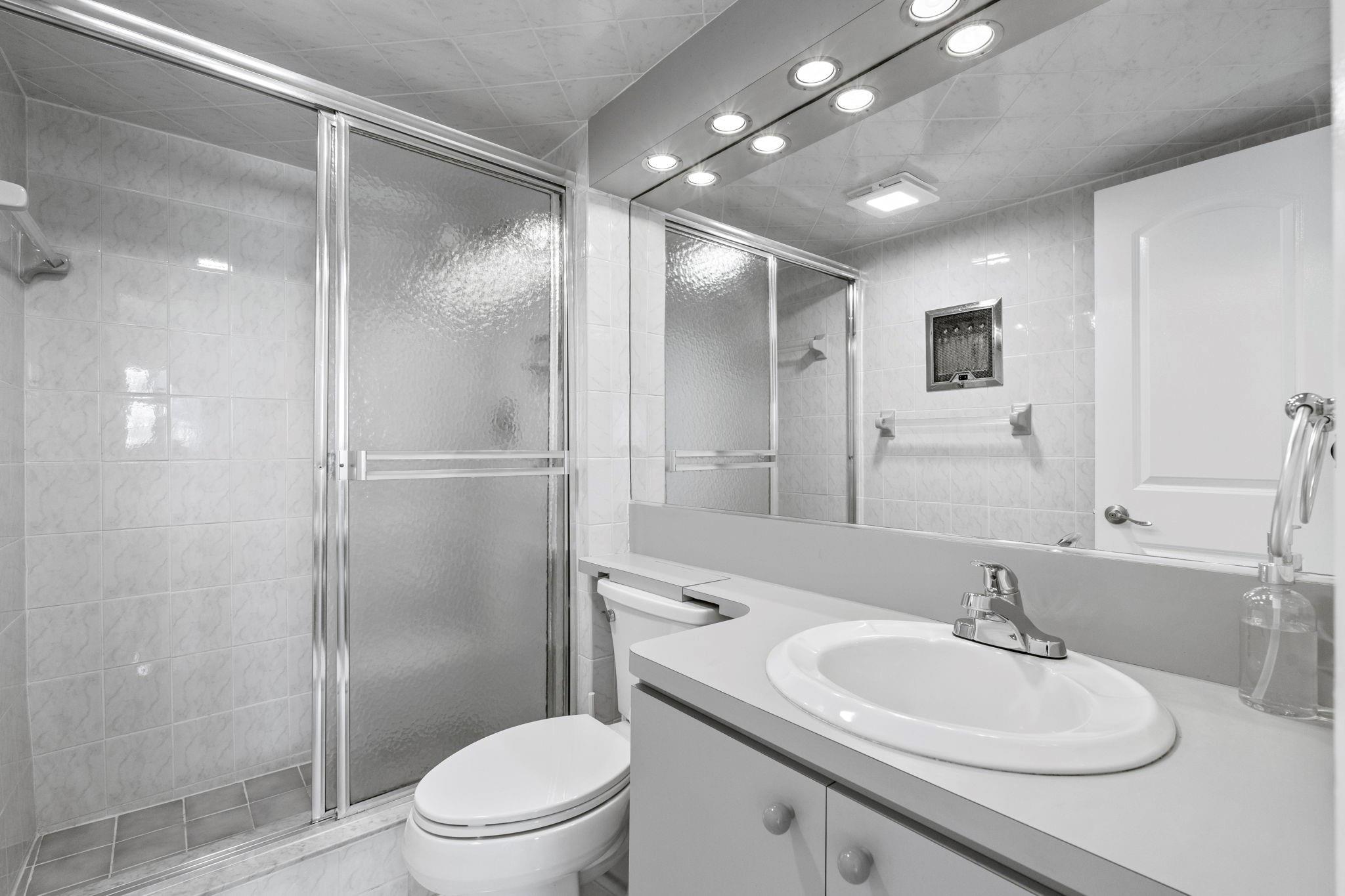 581 Blue Heron Dr 317-b Property Photo 18