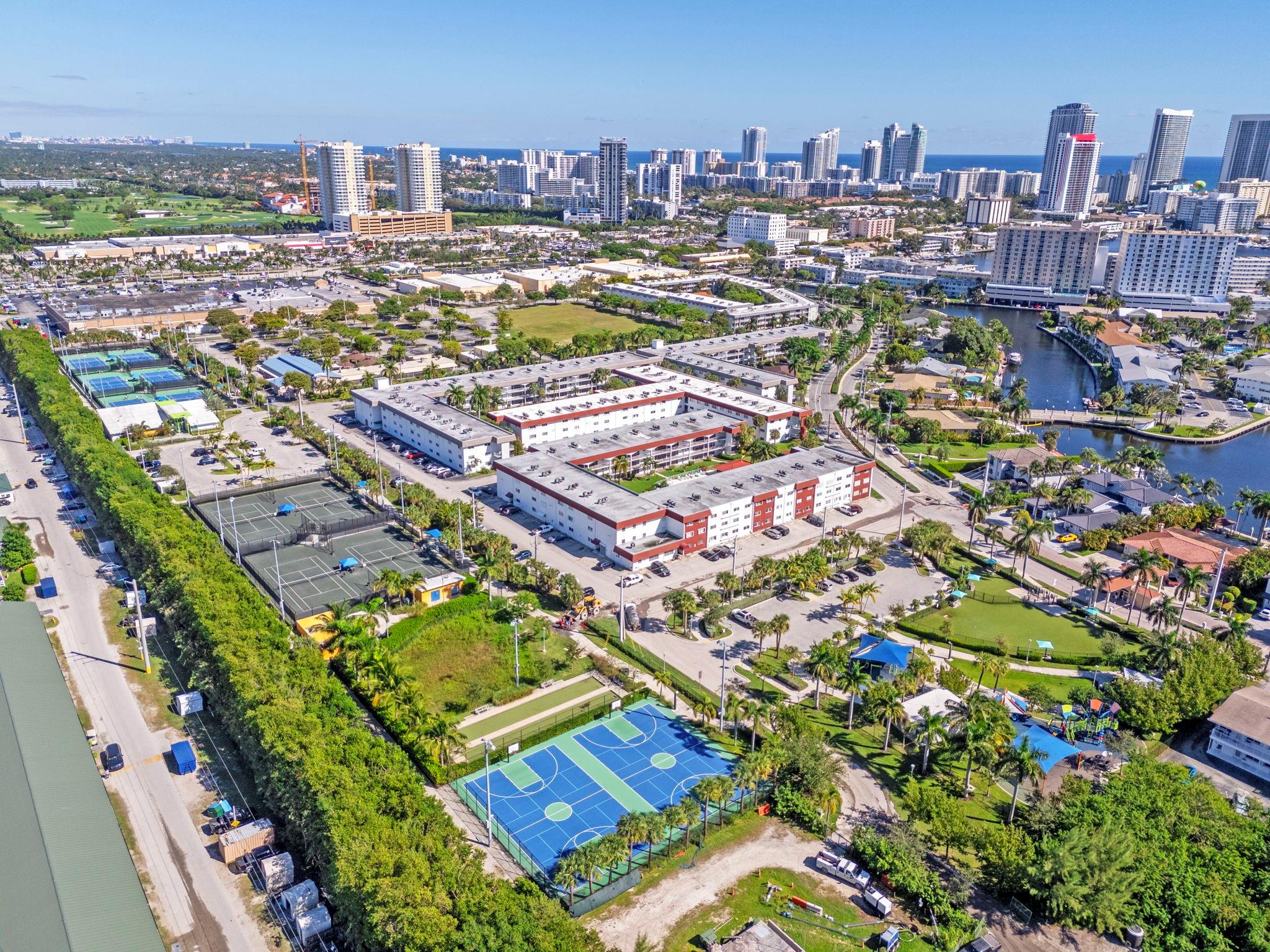 581 Blue Heron Dr 317-b Property Photo 24