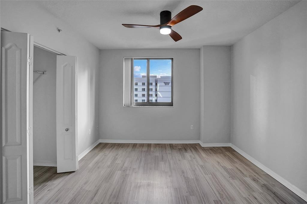 100 N Federal Highway 642 Property Photo 14