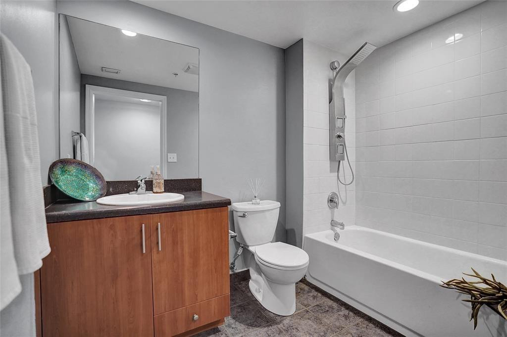 100 N Federal Highway 642 Property Photo 15