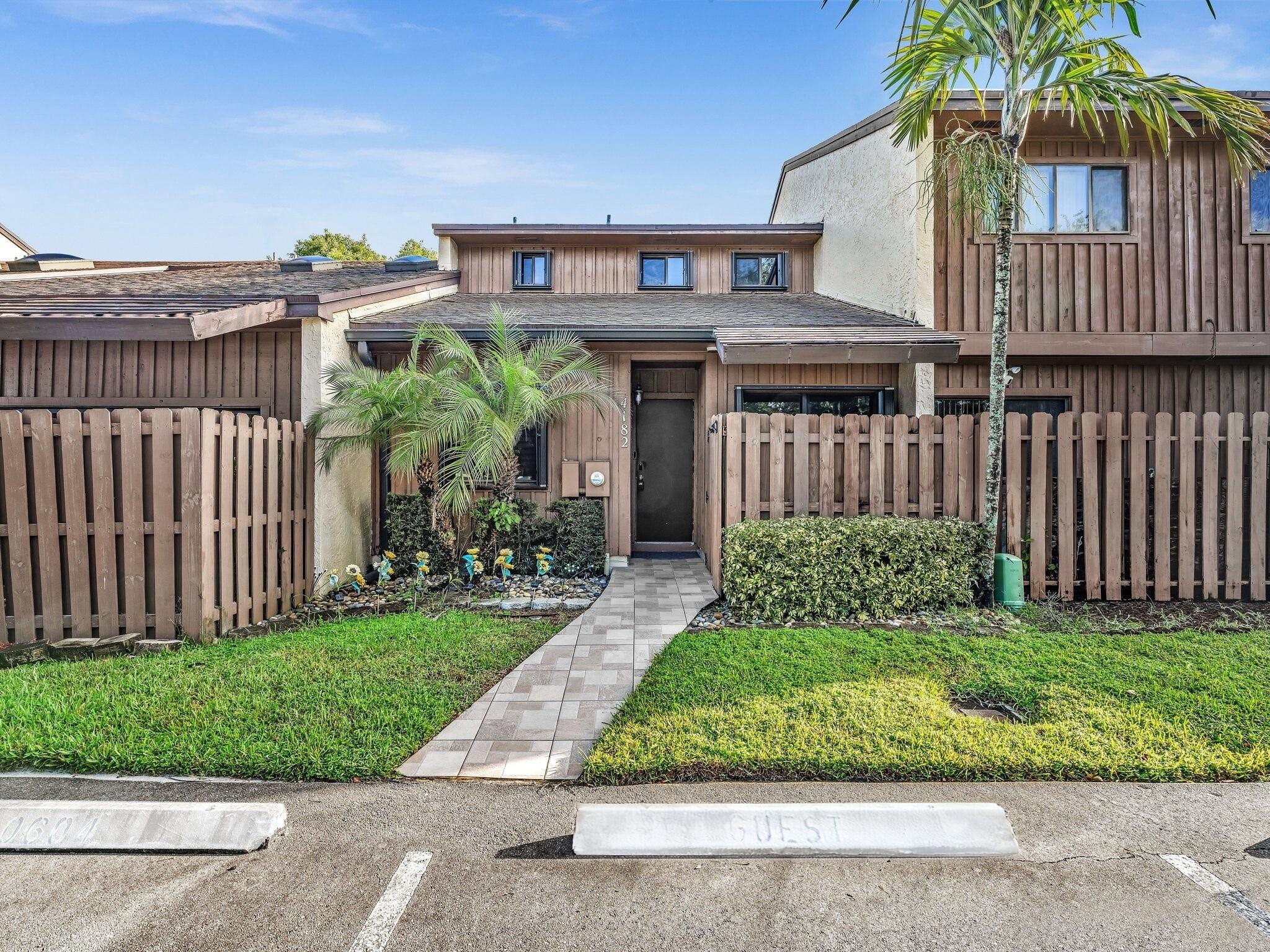 4182 S Pine Island Rd Property Photo 1