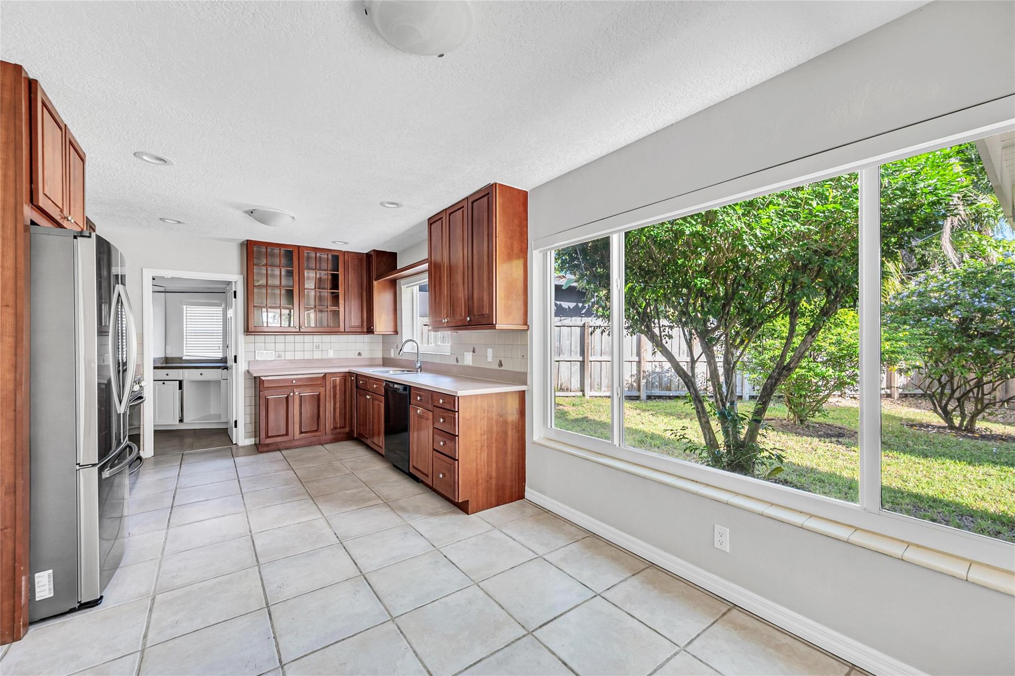 2100 Manatee Dr Property Photo 15