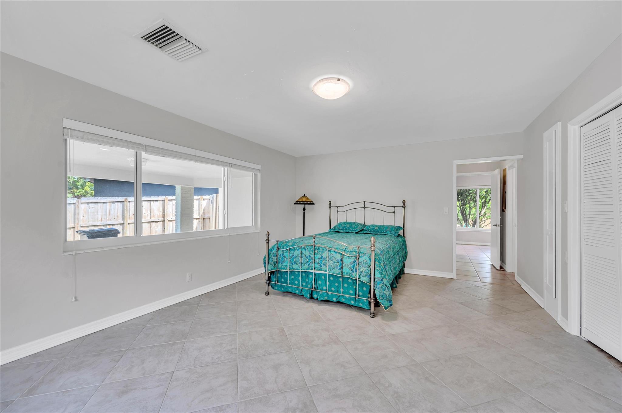 2100 Manatee Dr Property Photo 19