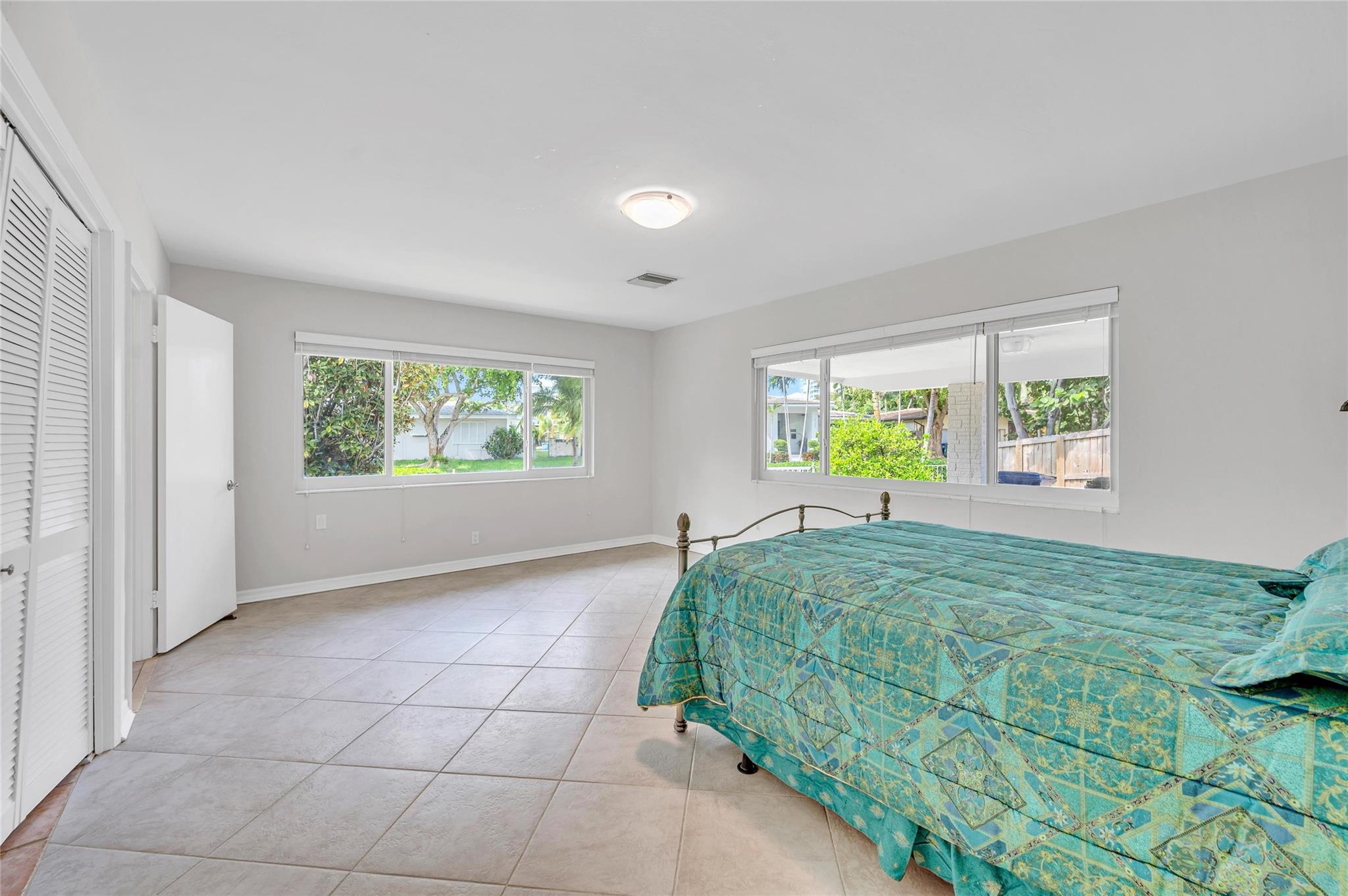 2100 Manatee Dr Property Photo 21