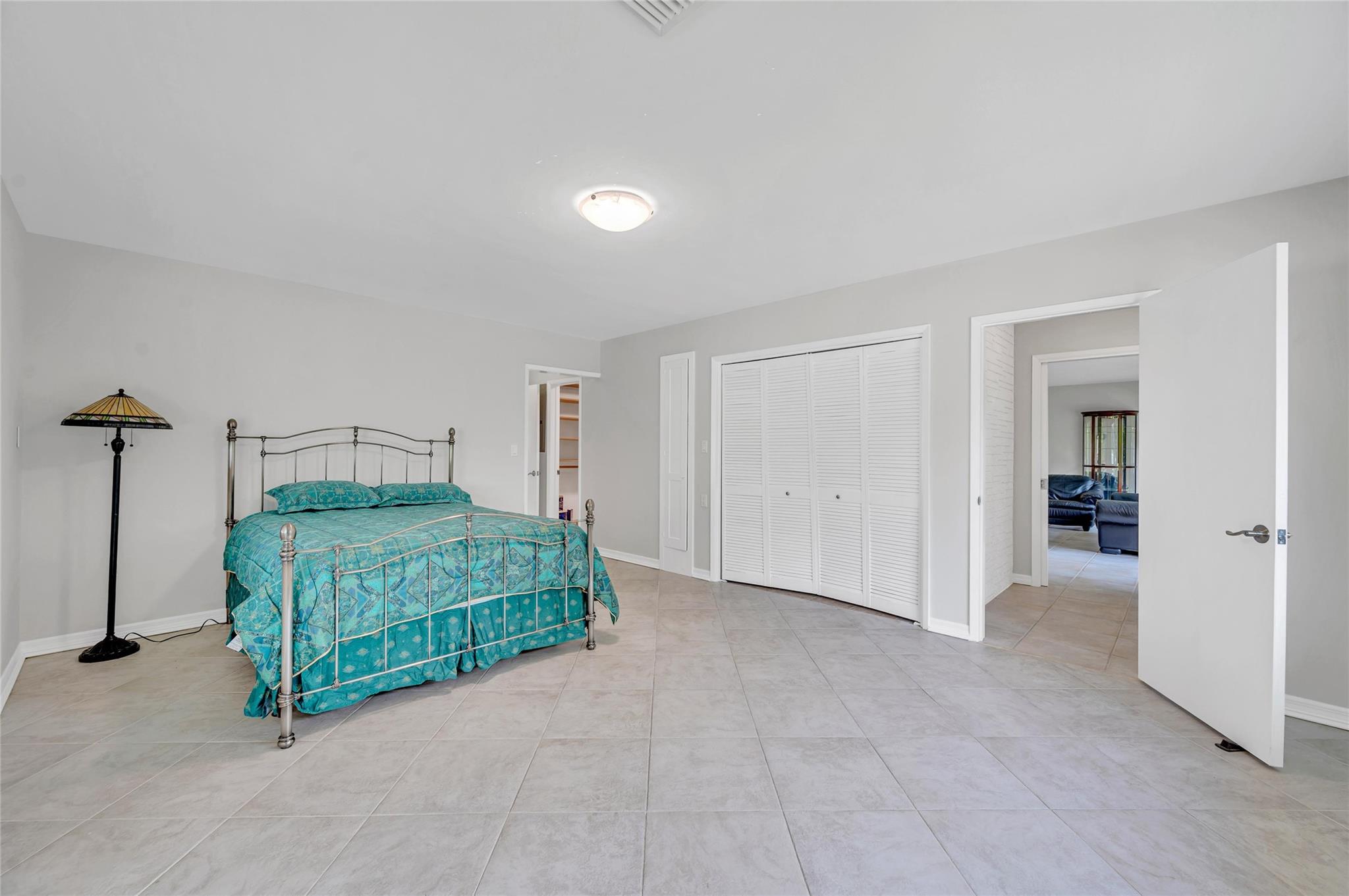 2100 Manatee Dr Property Photo 25