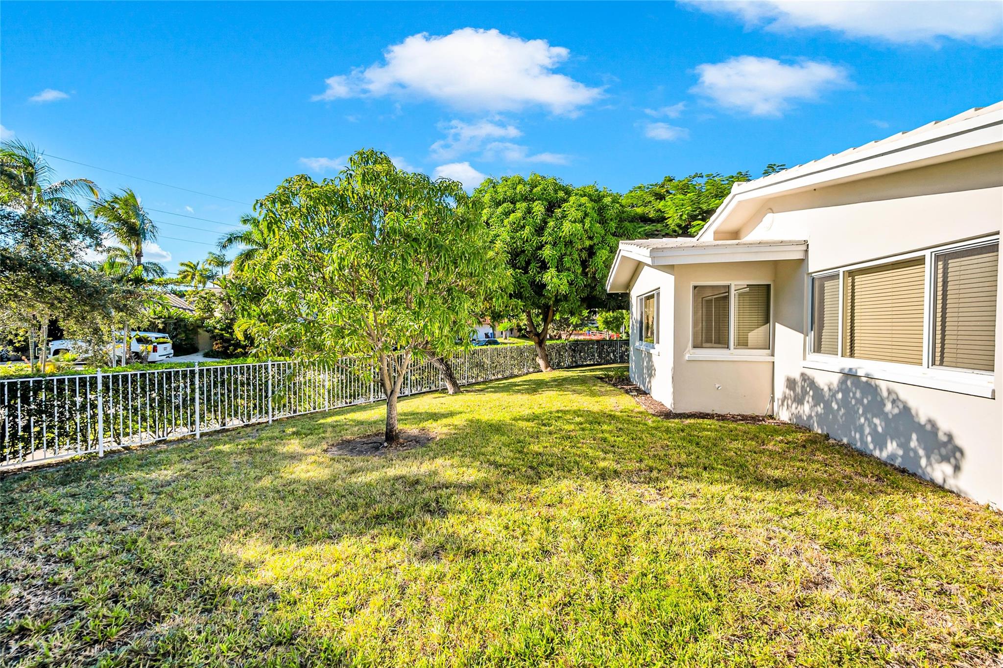 2100 Manatee Dr Property Photo 47