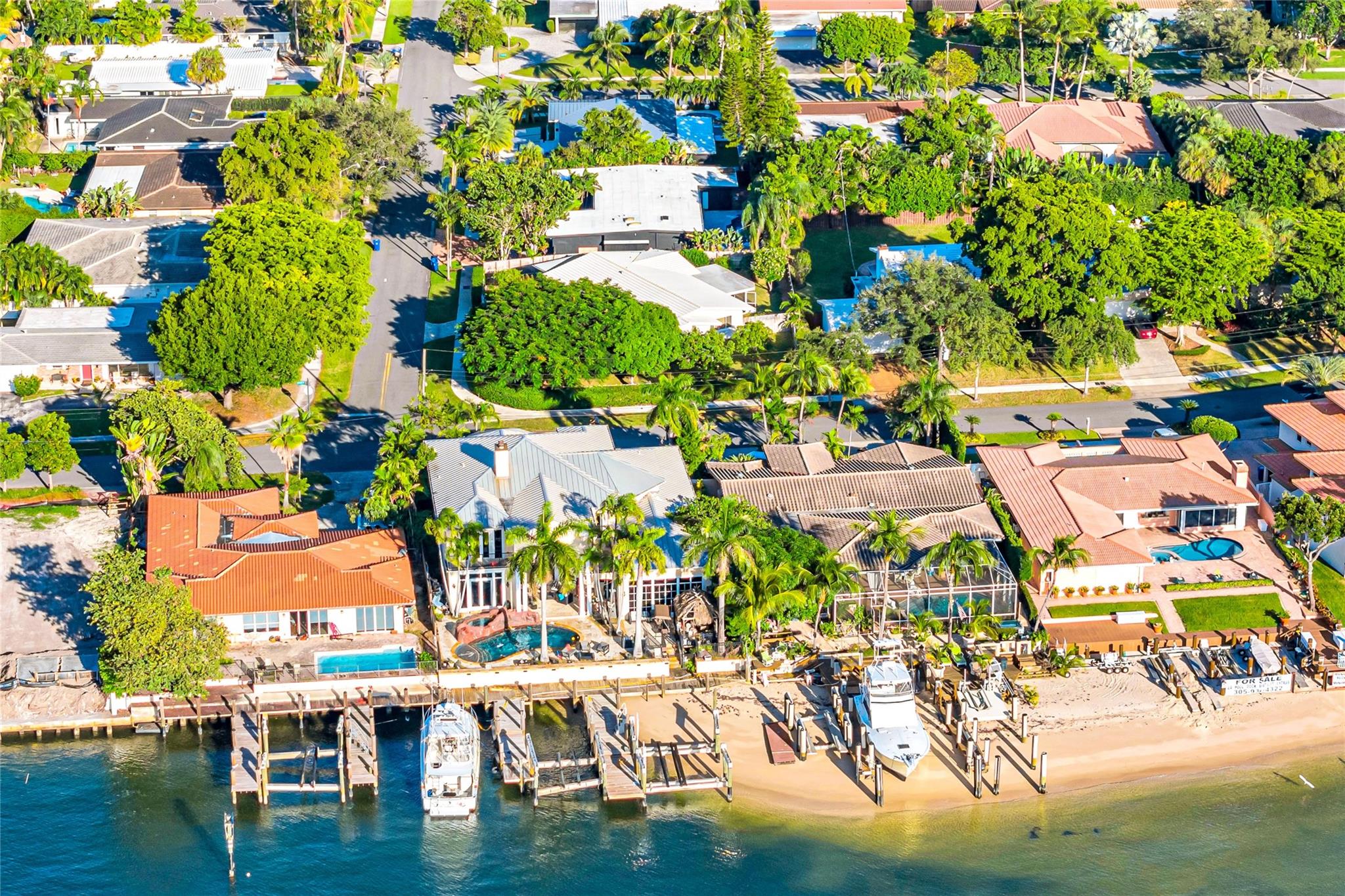 2100 Manatee Dr Property Photo 51