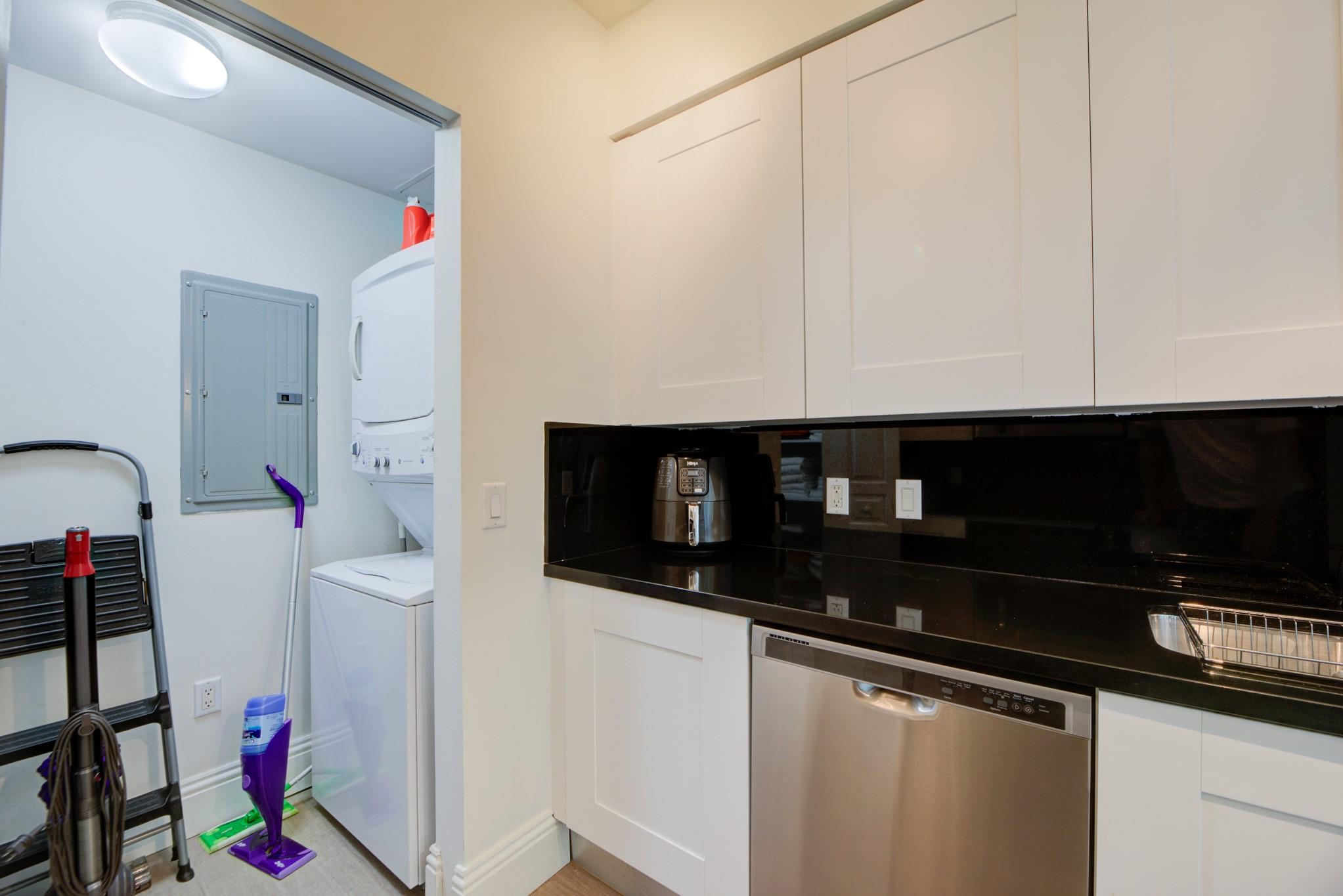 350 Se 2nd St 1680 Property Photo 14