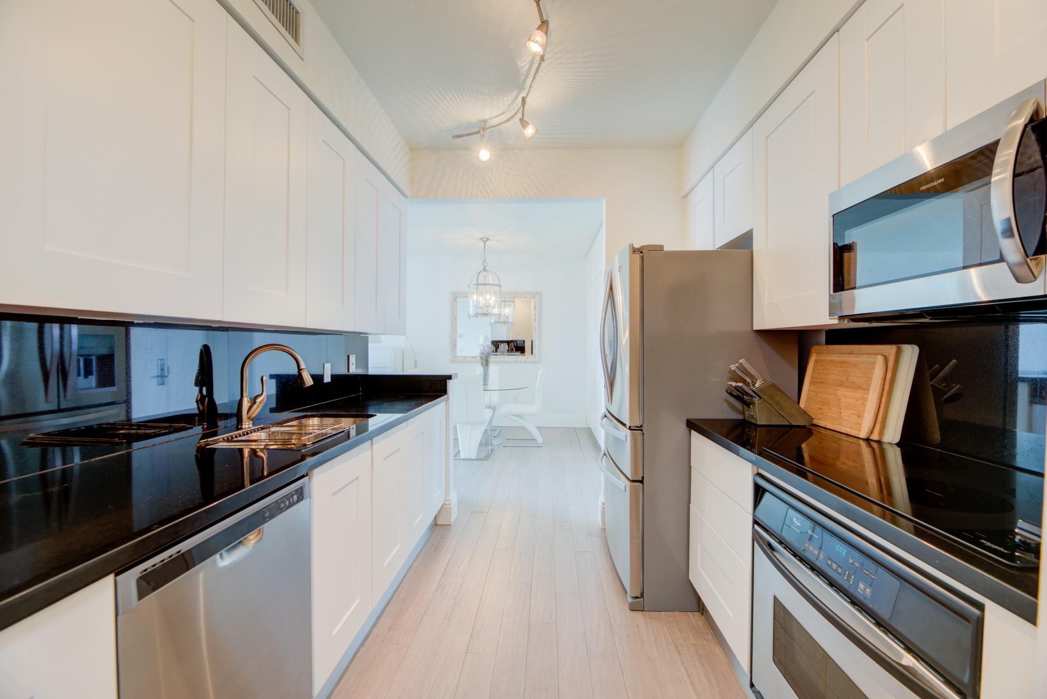 350 Se 2nd St 1680 Property Photo 15