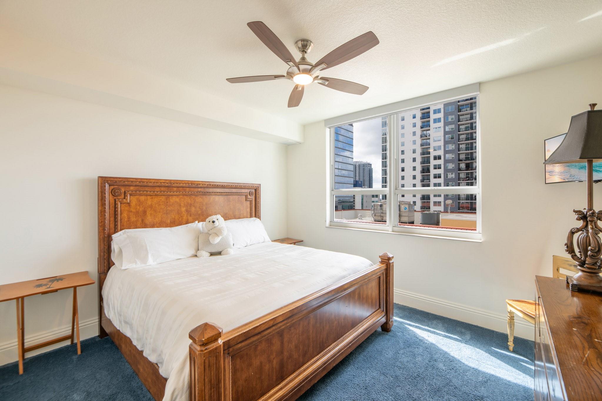 350 Se 2nd St 1680 Property Photo 17