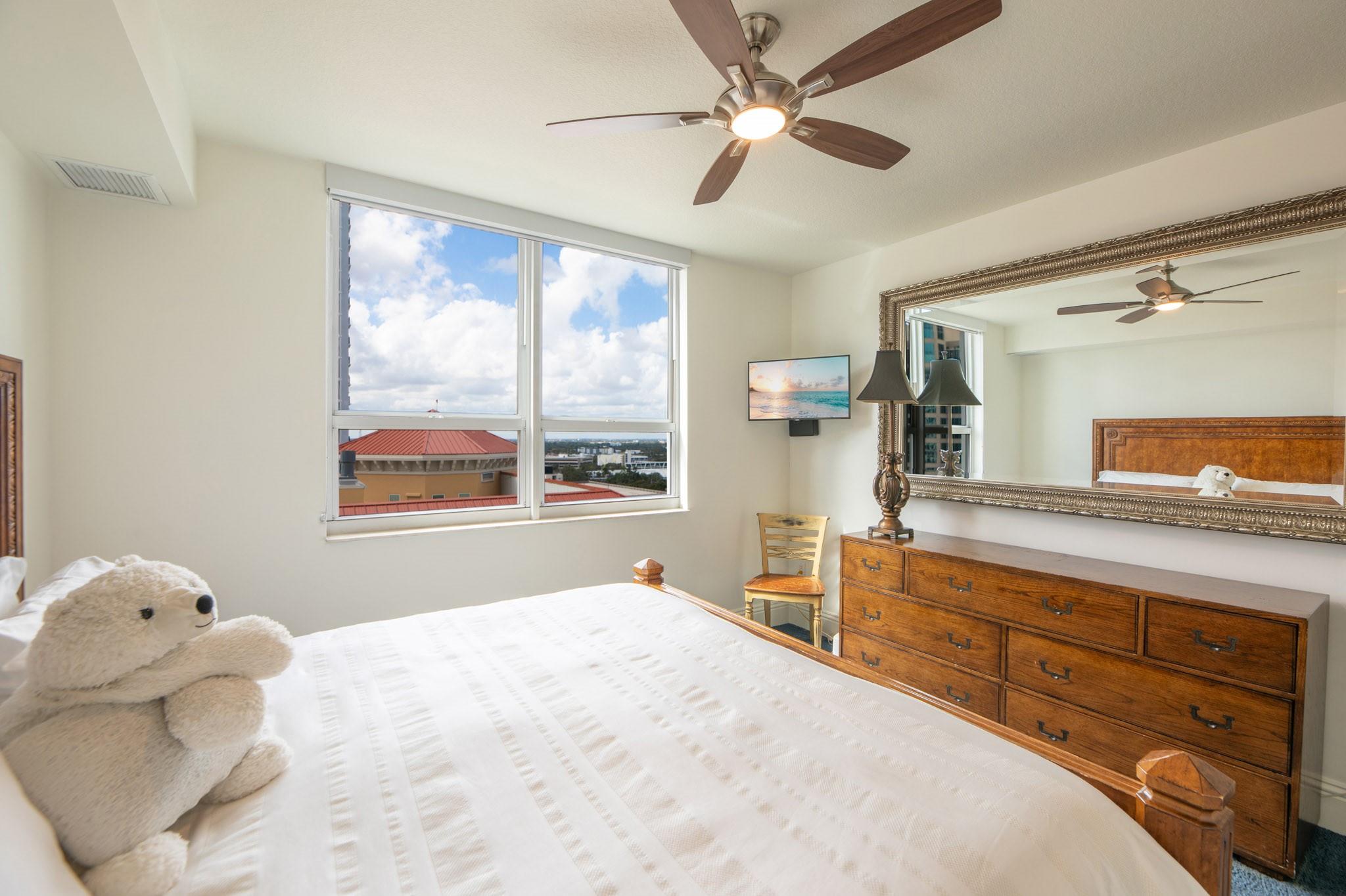 350 Se 2nd St 1680 Property Photo 18