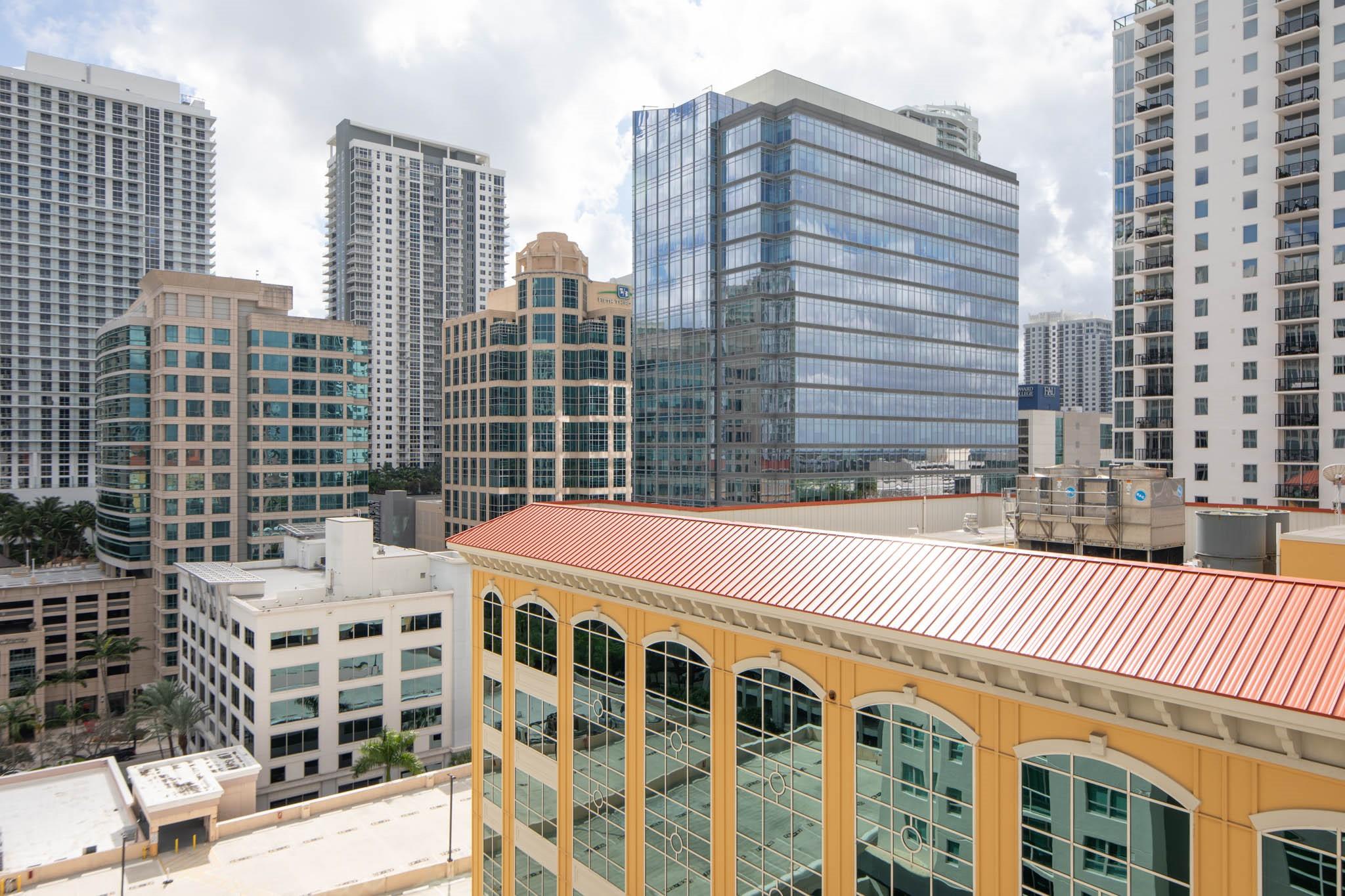 350 Se 2nd St 1680 Property Photo 24