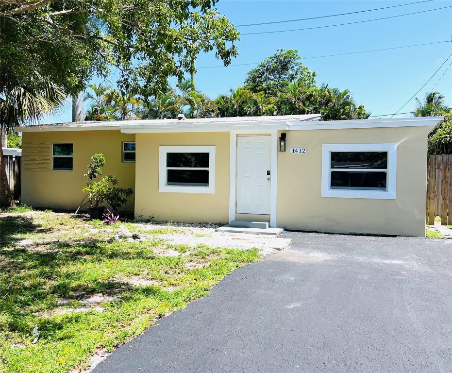 1412 NE 25th Court