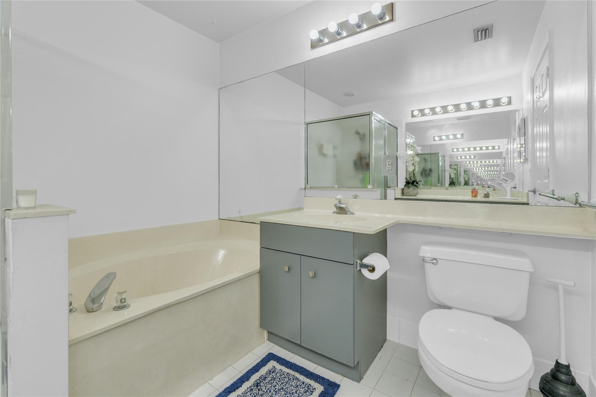 3003 La Mirage 3003 Property Photo 25