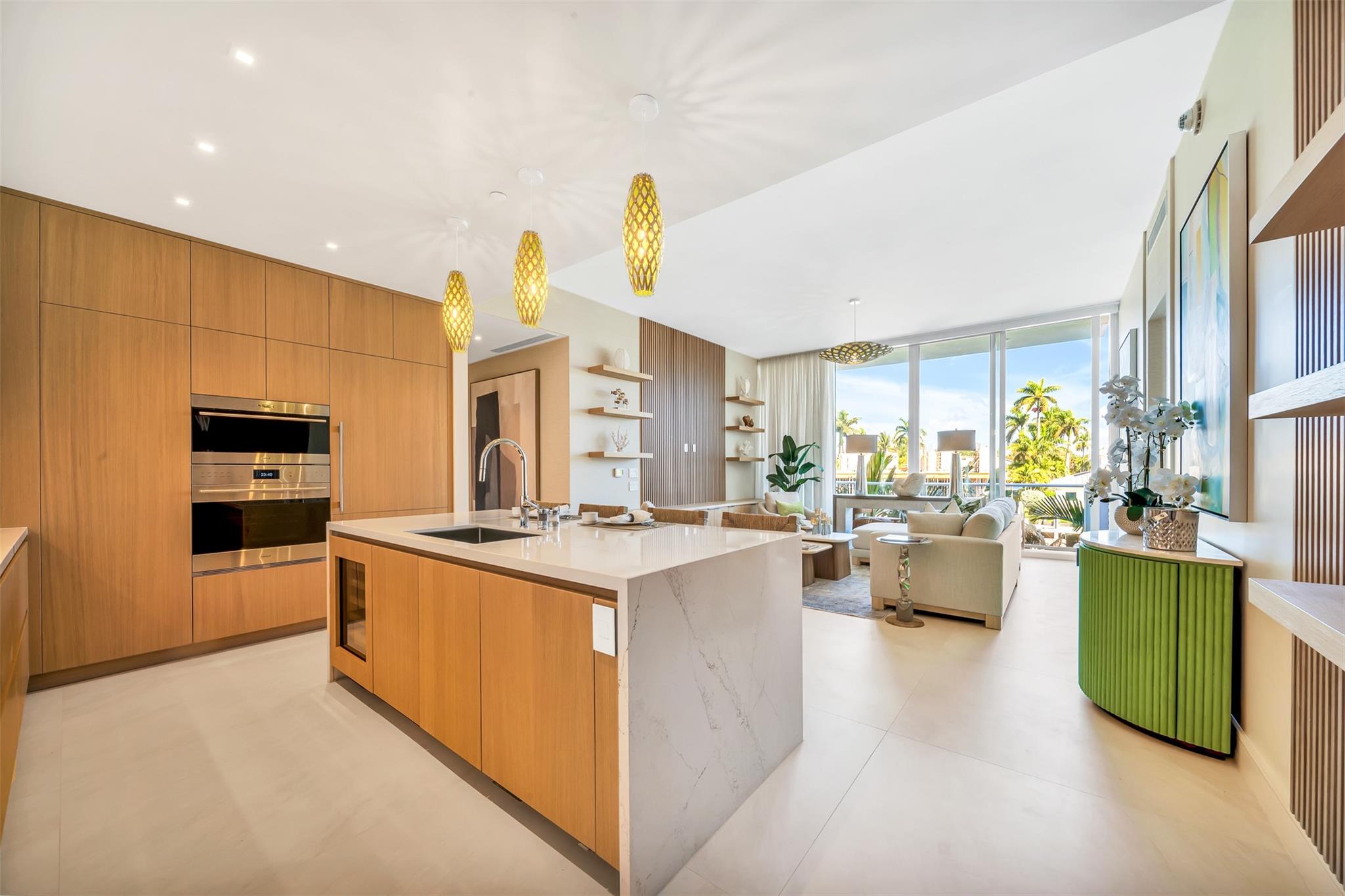 2311 Se 17th Street 202 Property Photo 1