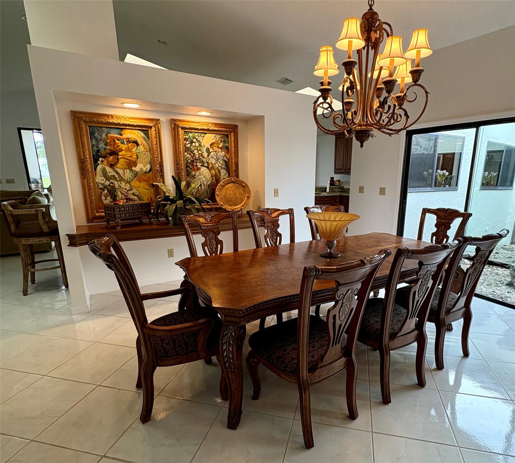 7744 Dundee Ln Property Photo 7