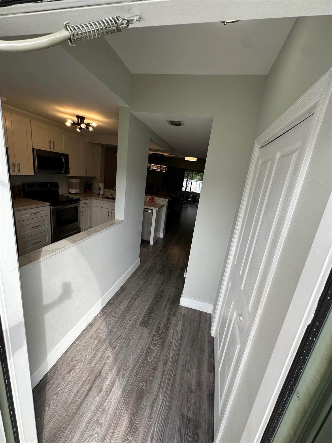 4912 Sw 31st Ter Property Photo 5