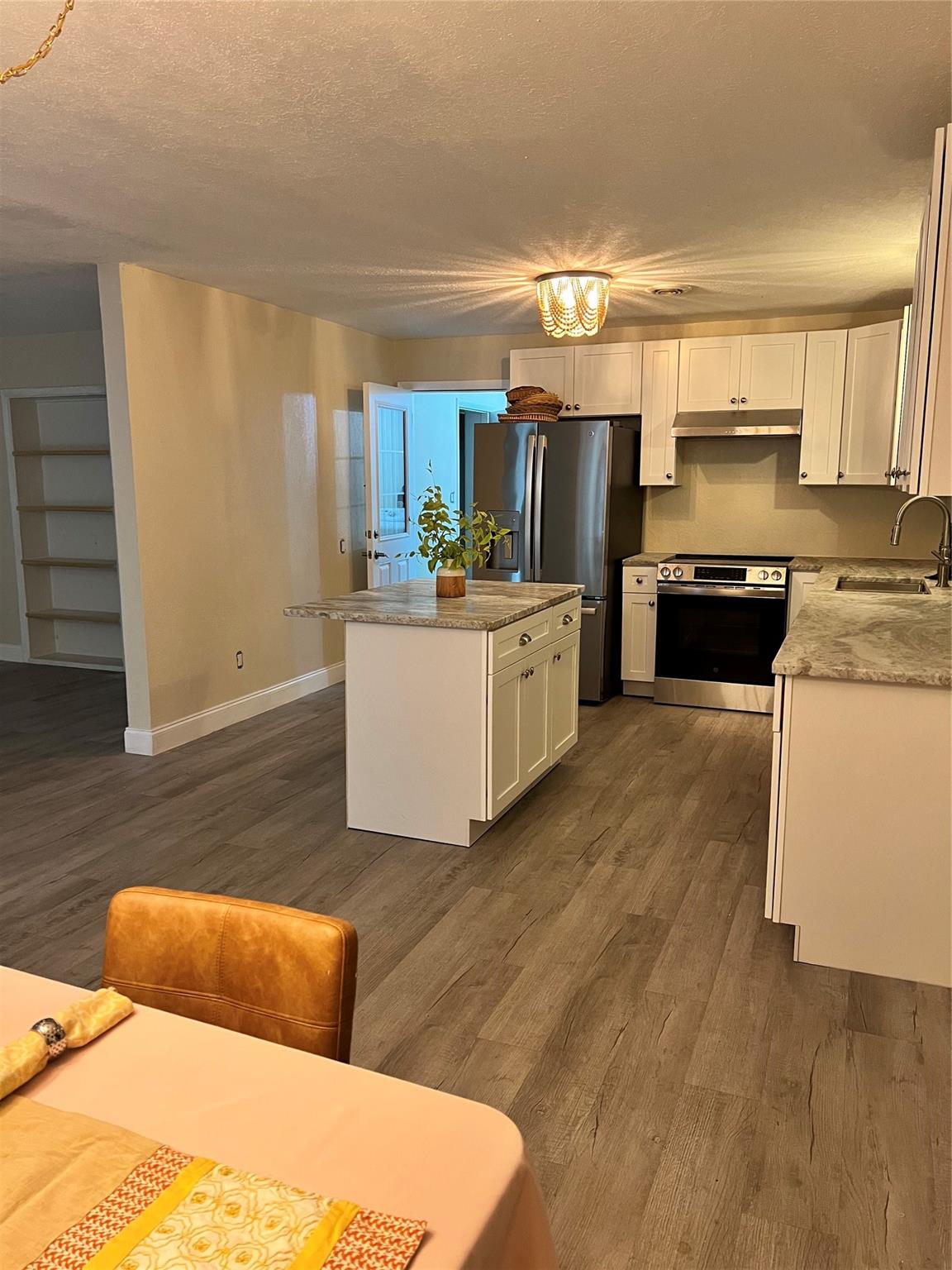 1858 Se Lake Weir Ave Property Photo 3