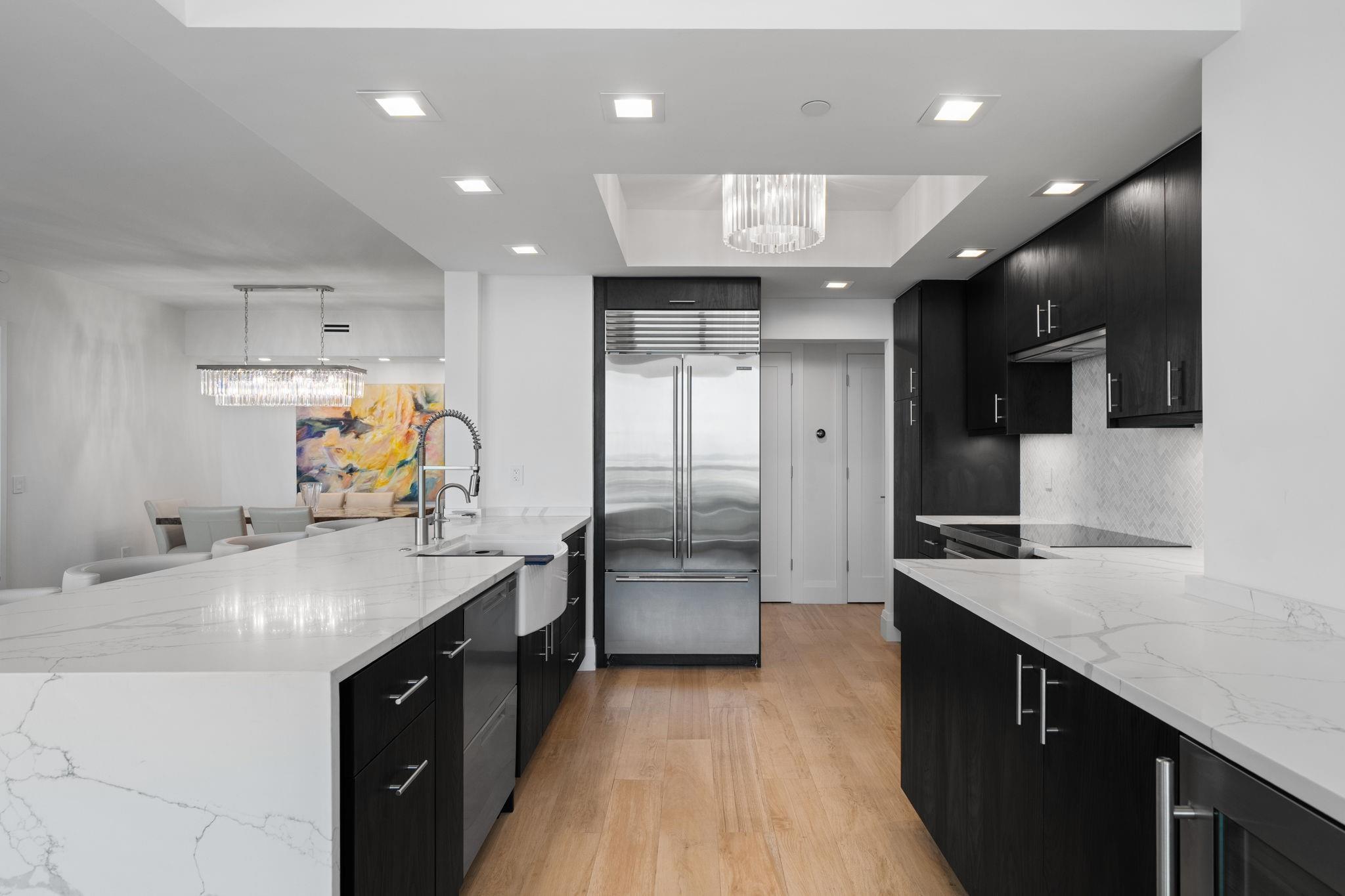 411 N New River Dr 2805 Property Photo 8