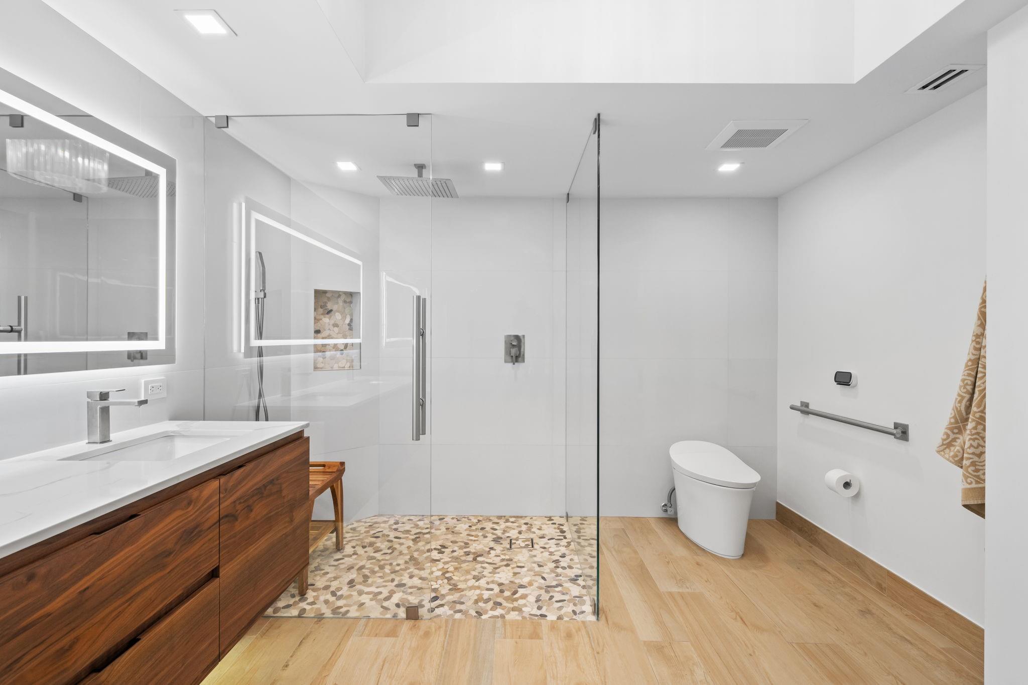 411 N New River Dr 2805 Property Photo 14