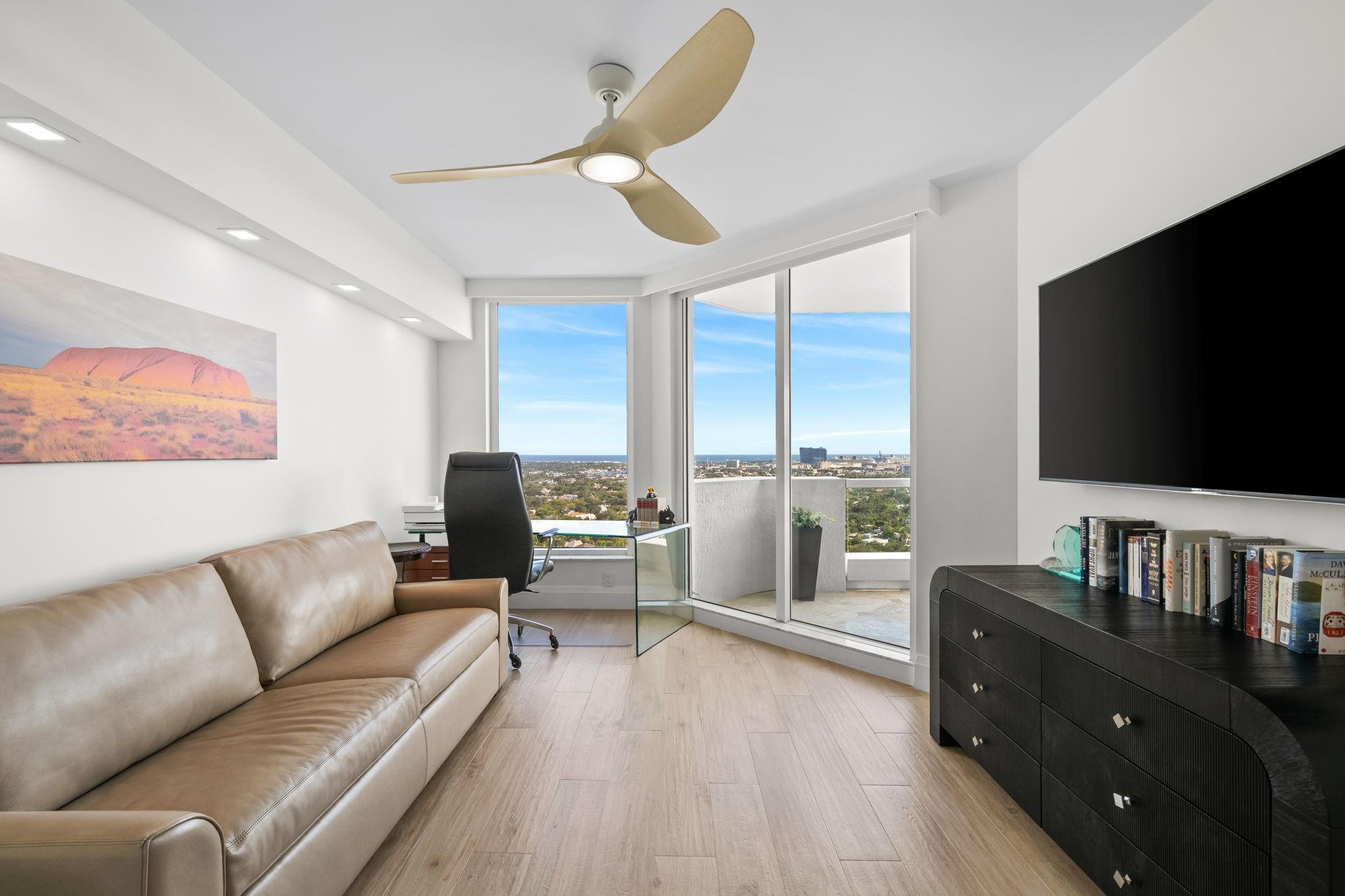 411 N New River Dr 2805 Property Photo 17