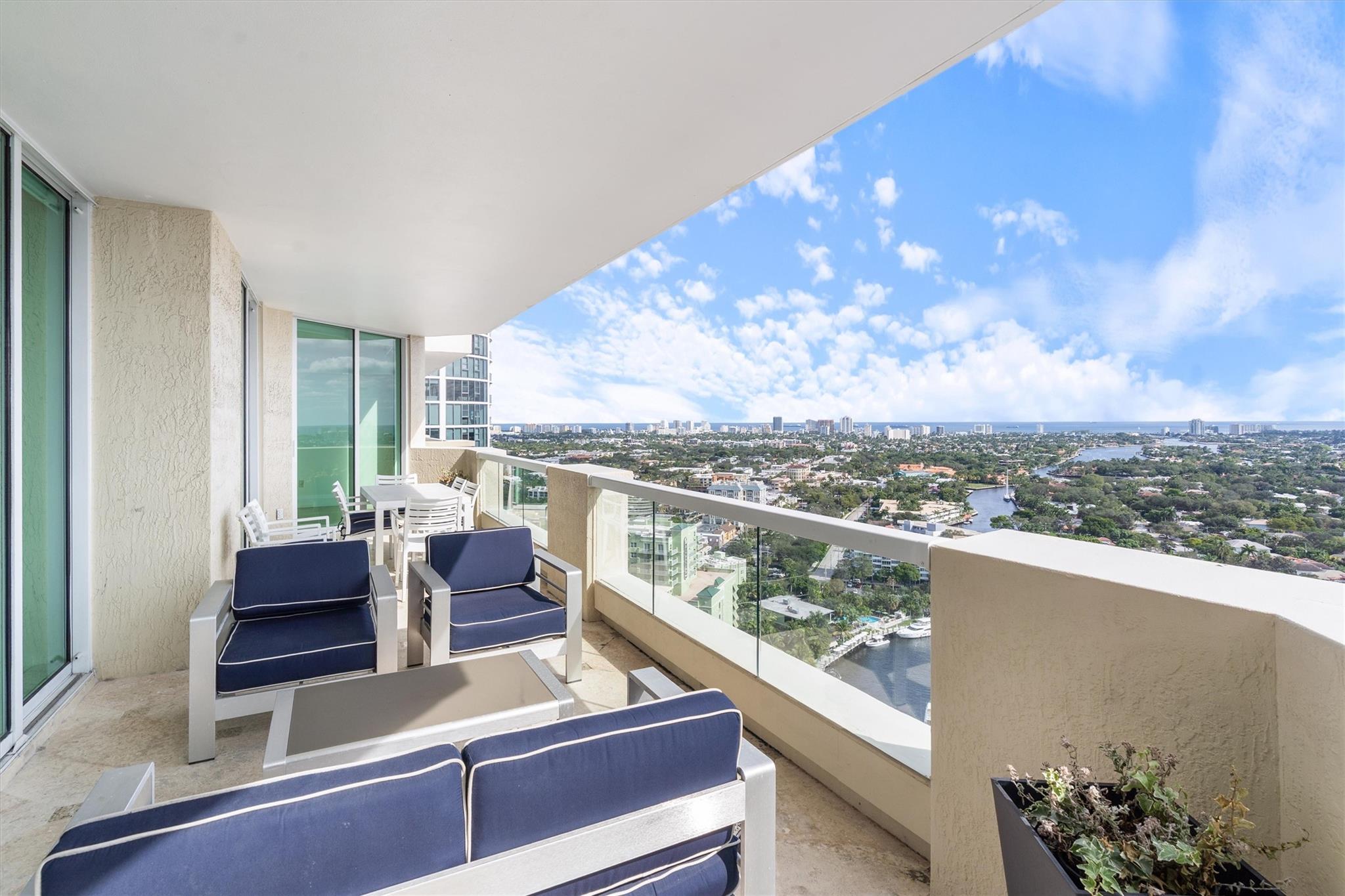 411 N New River Dr 2805 Property Photo 21