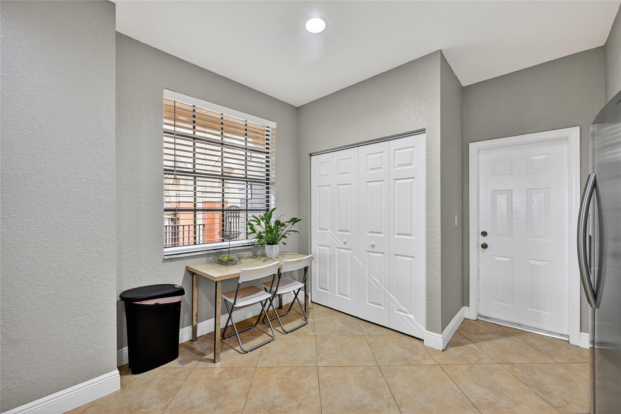 3932 Mango Dr Property Photo 5