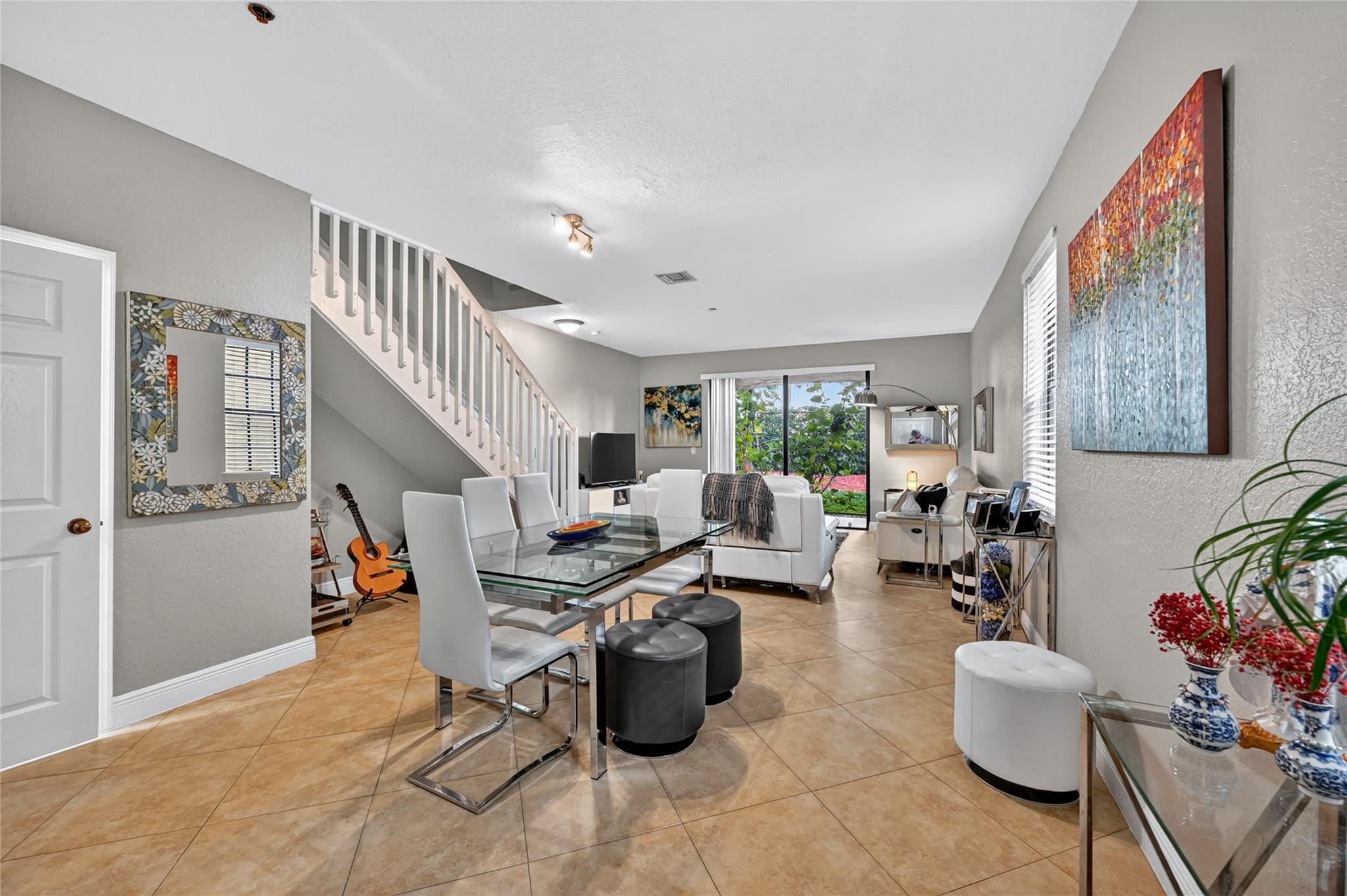 3932 Mango Dr Property Photo 6