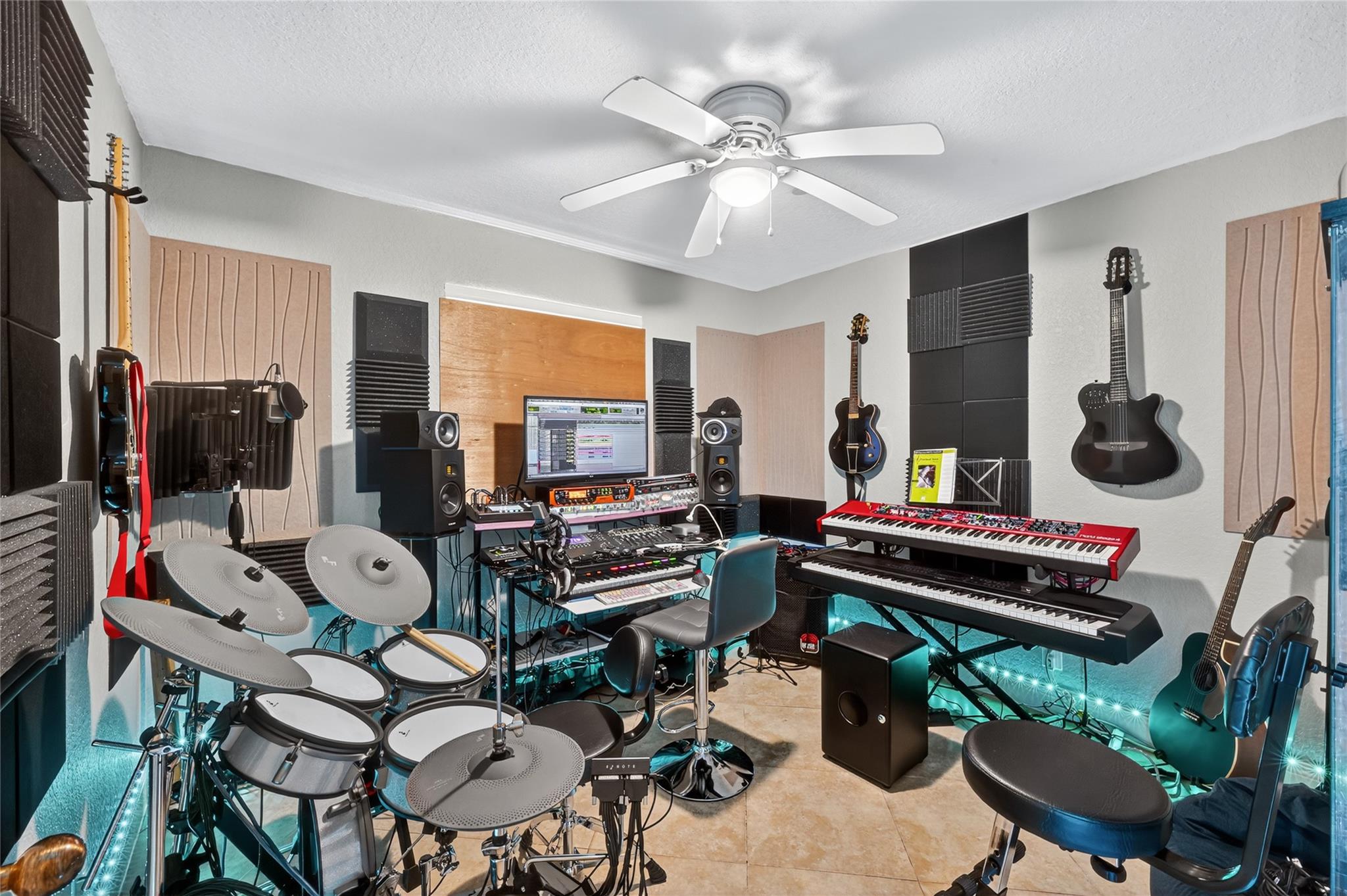 3932 Mango Dr Property Photo 33