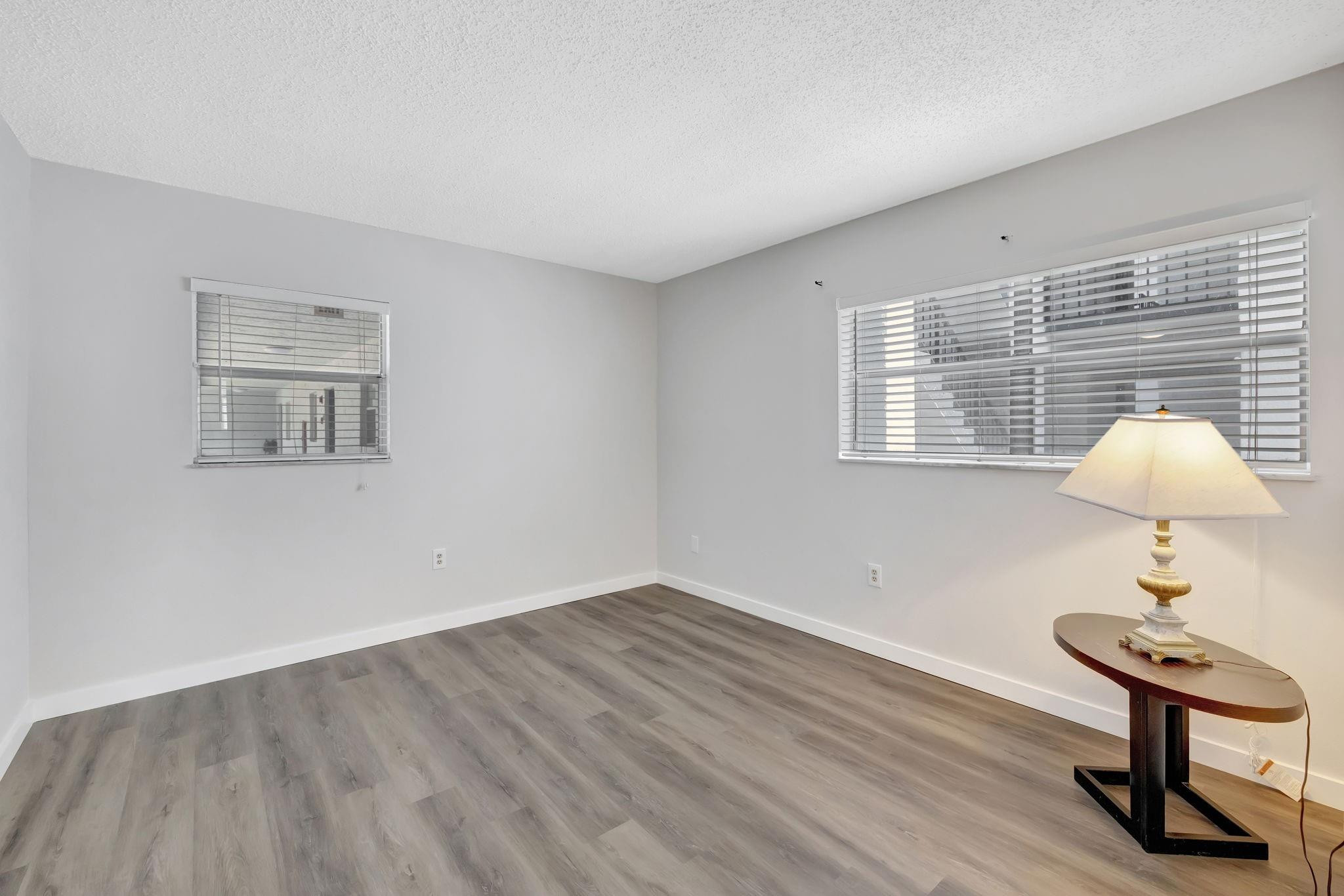 2800 Somerset Drive 218j Property Photo 16
