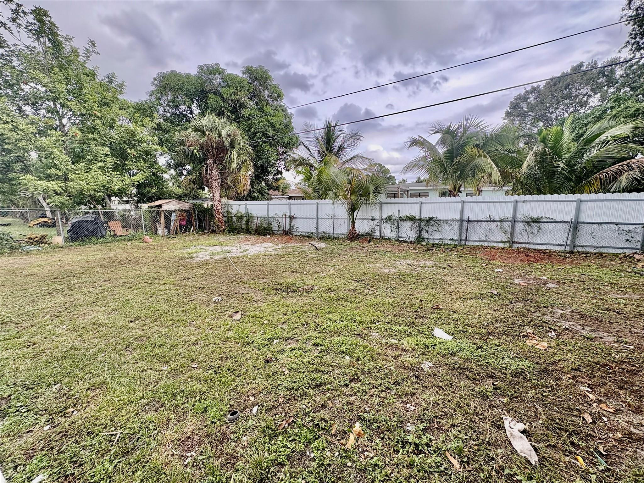 730 Arizona Avenue Property Photo 9