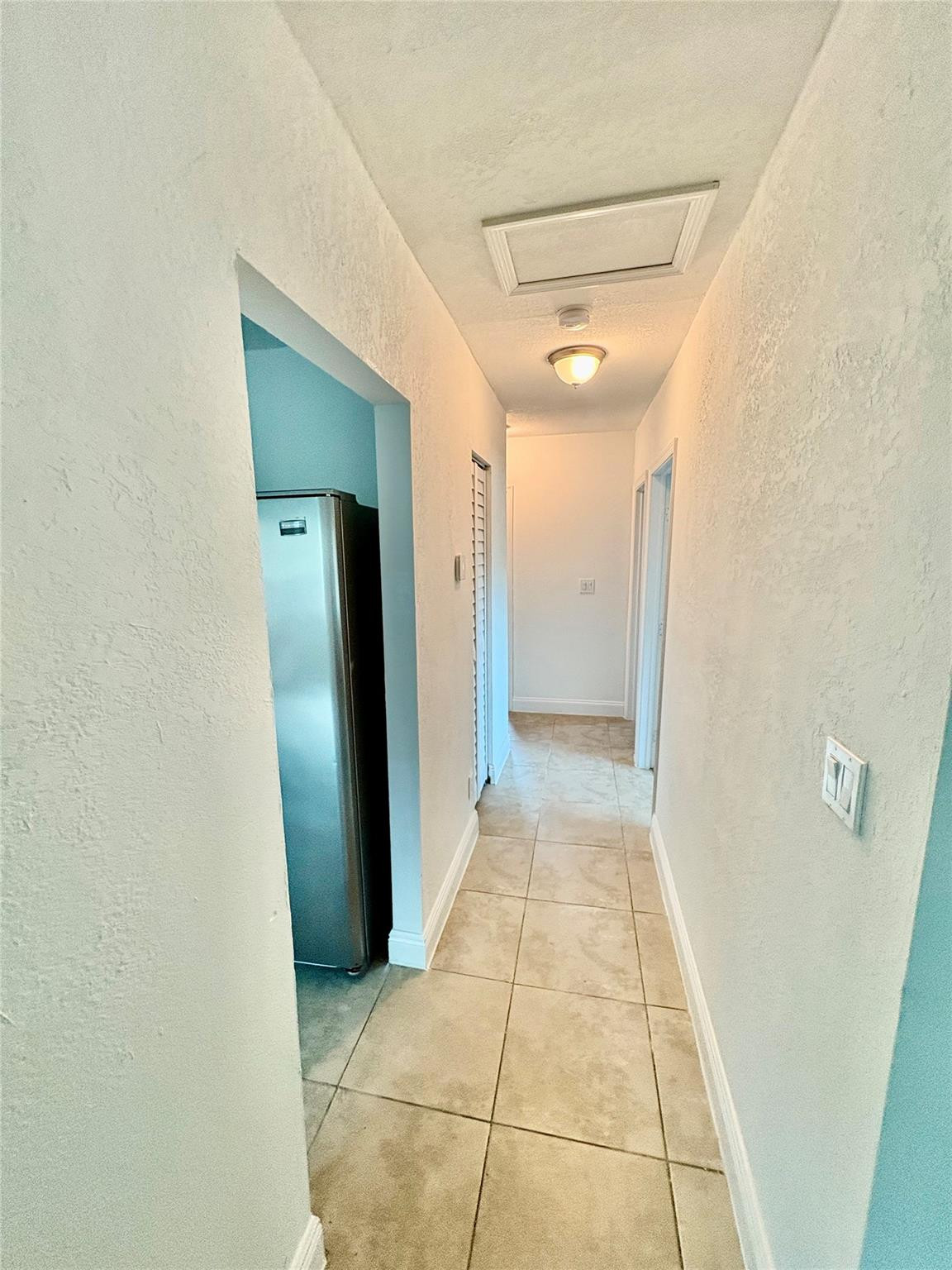 730 Arizona Avenue Property Photo 10